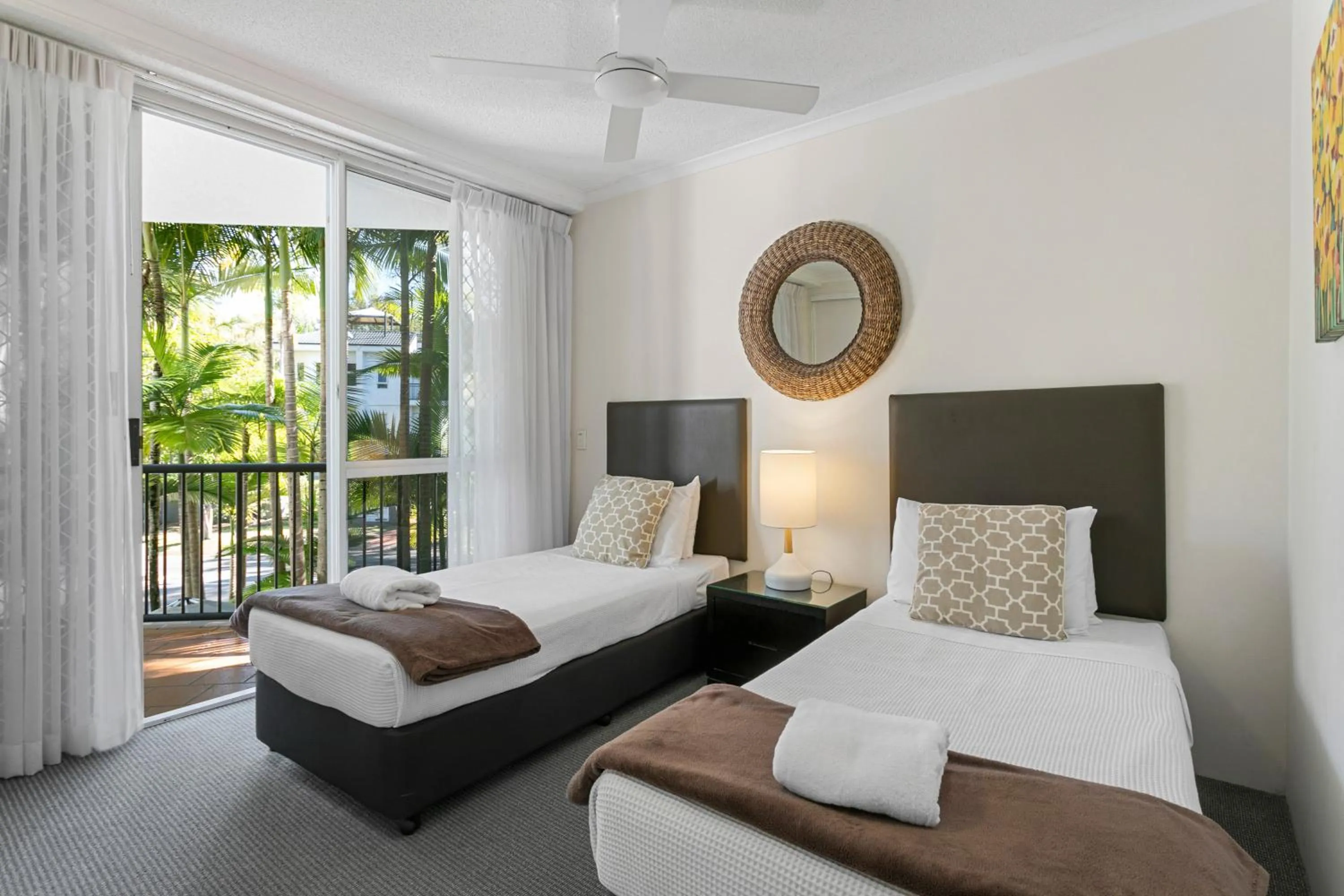 Bedroom, Bed in Noosa Tropicana