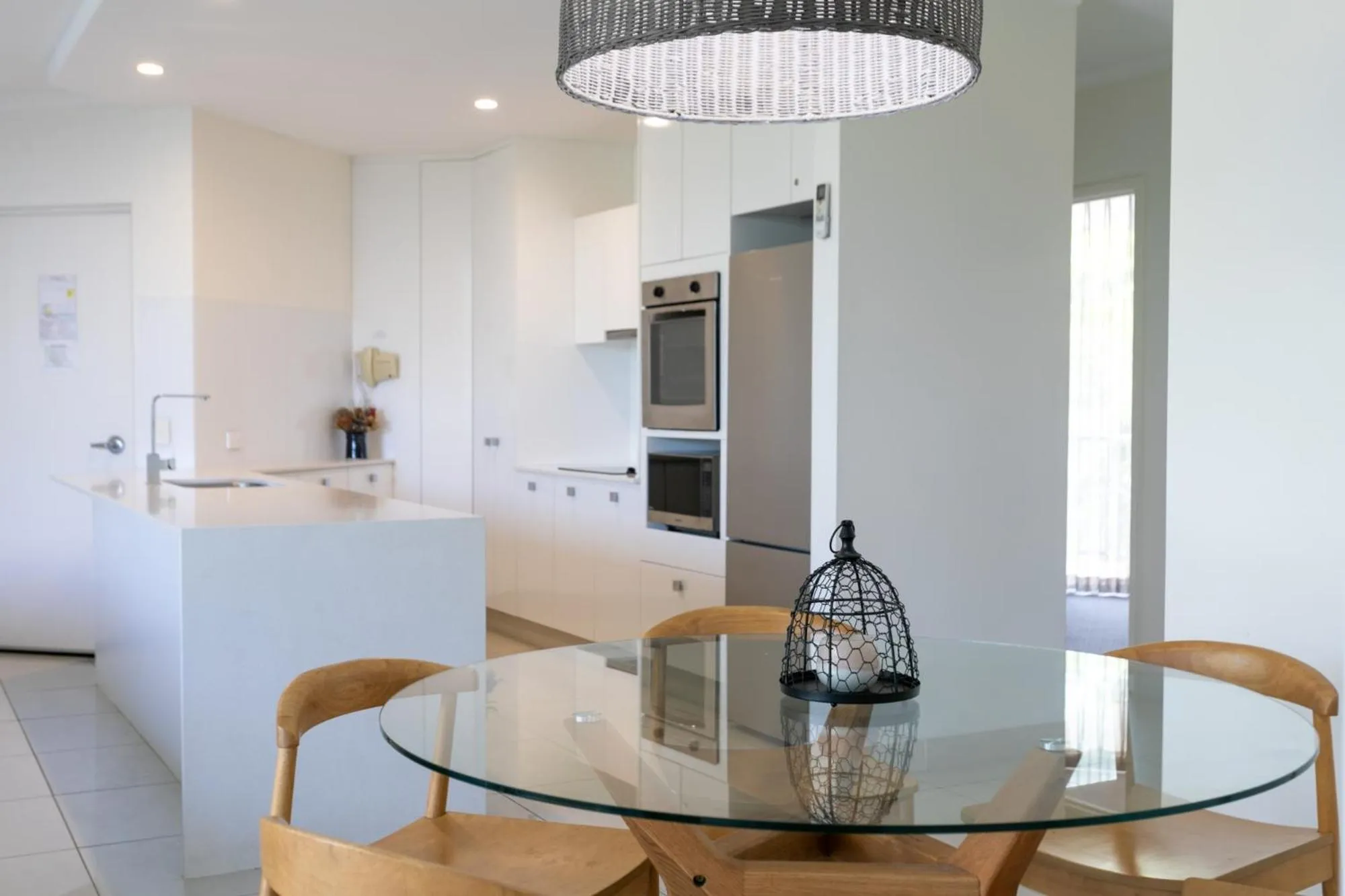Kitchen or kitchenette in Noosa Tropicana