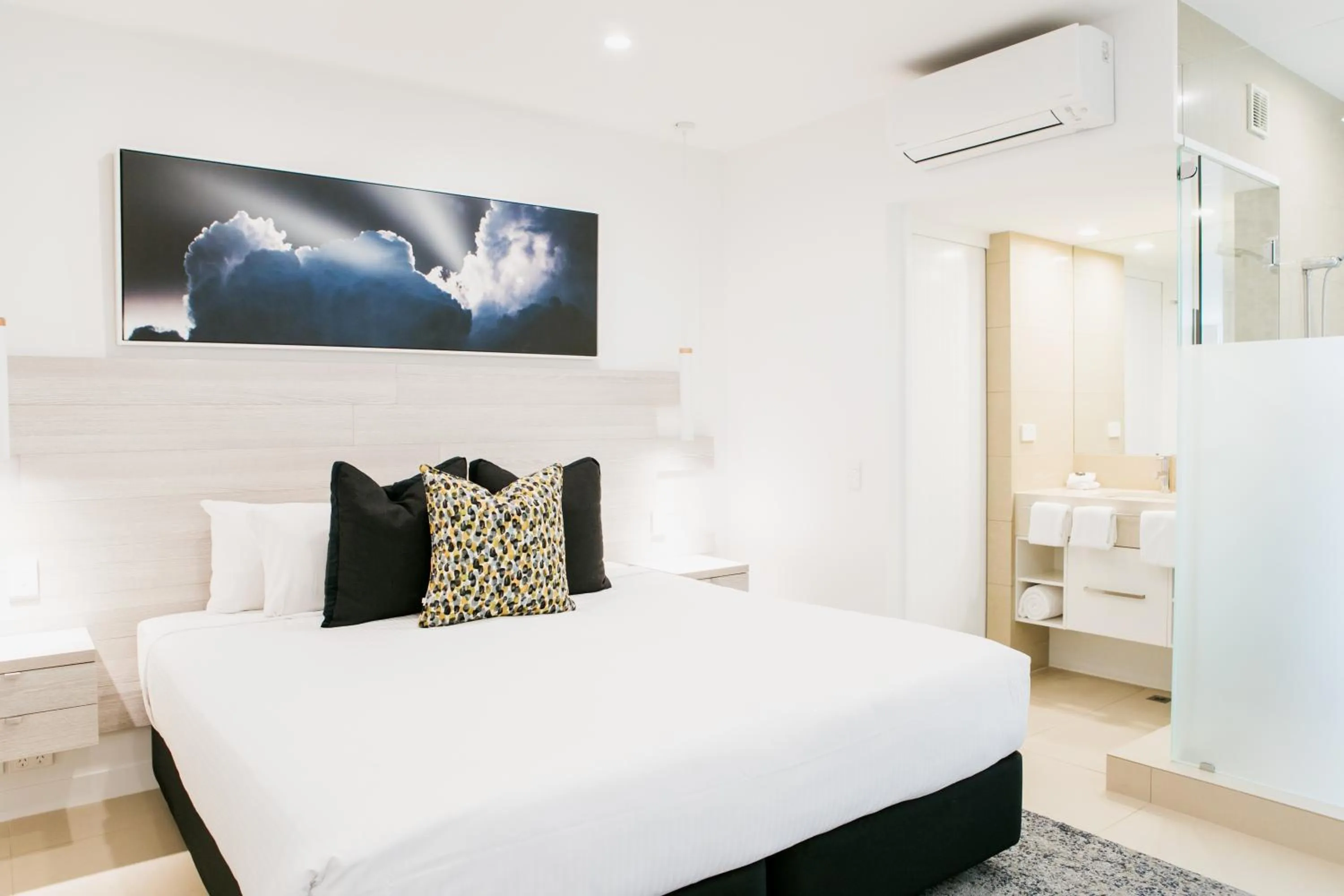 Bed in On The Beach Noosa Resort