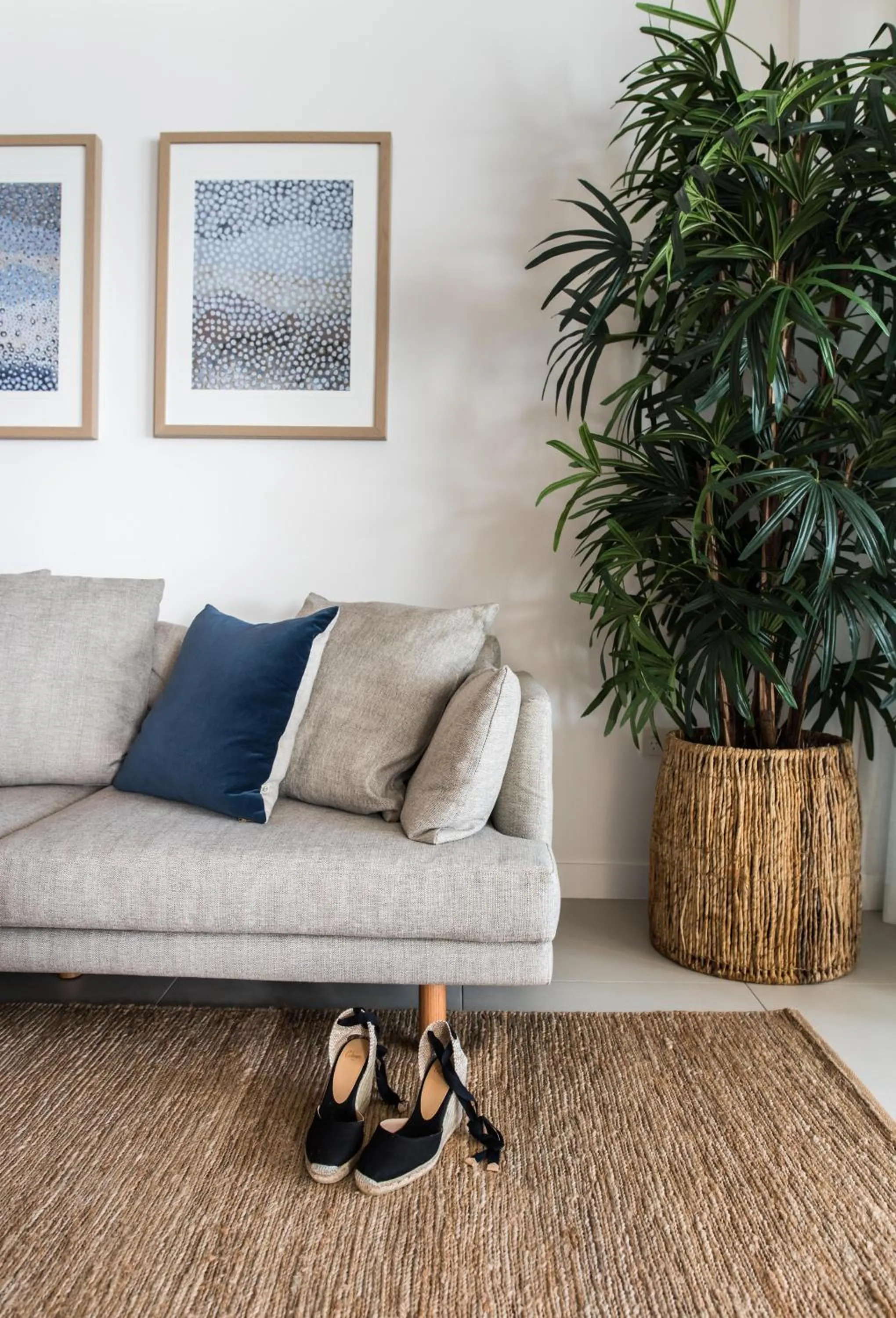 Living room in On The Beach Noosa Resort
