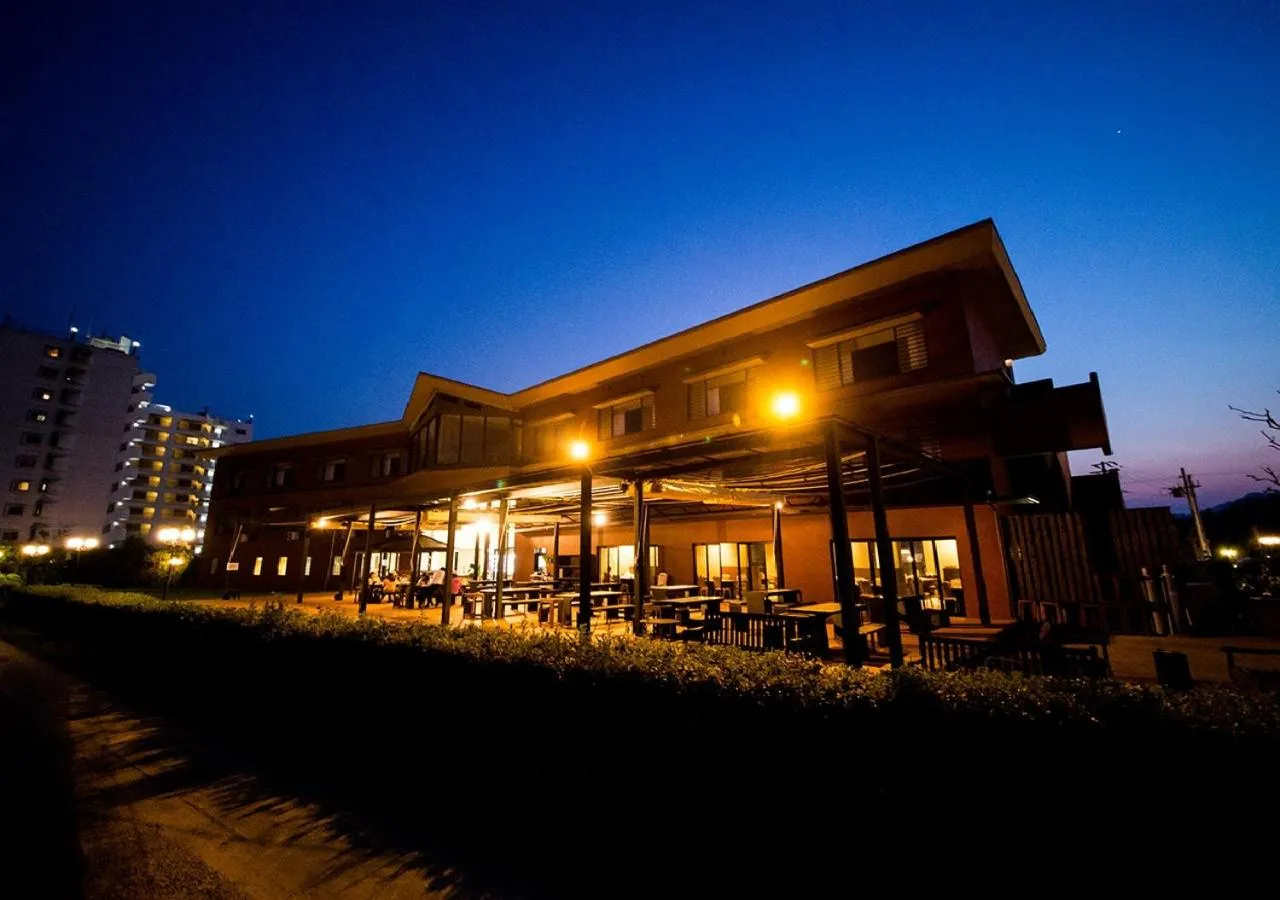 Property building in Sea Aiga Kaigetsu