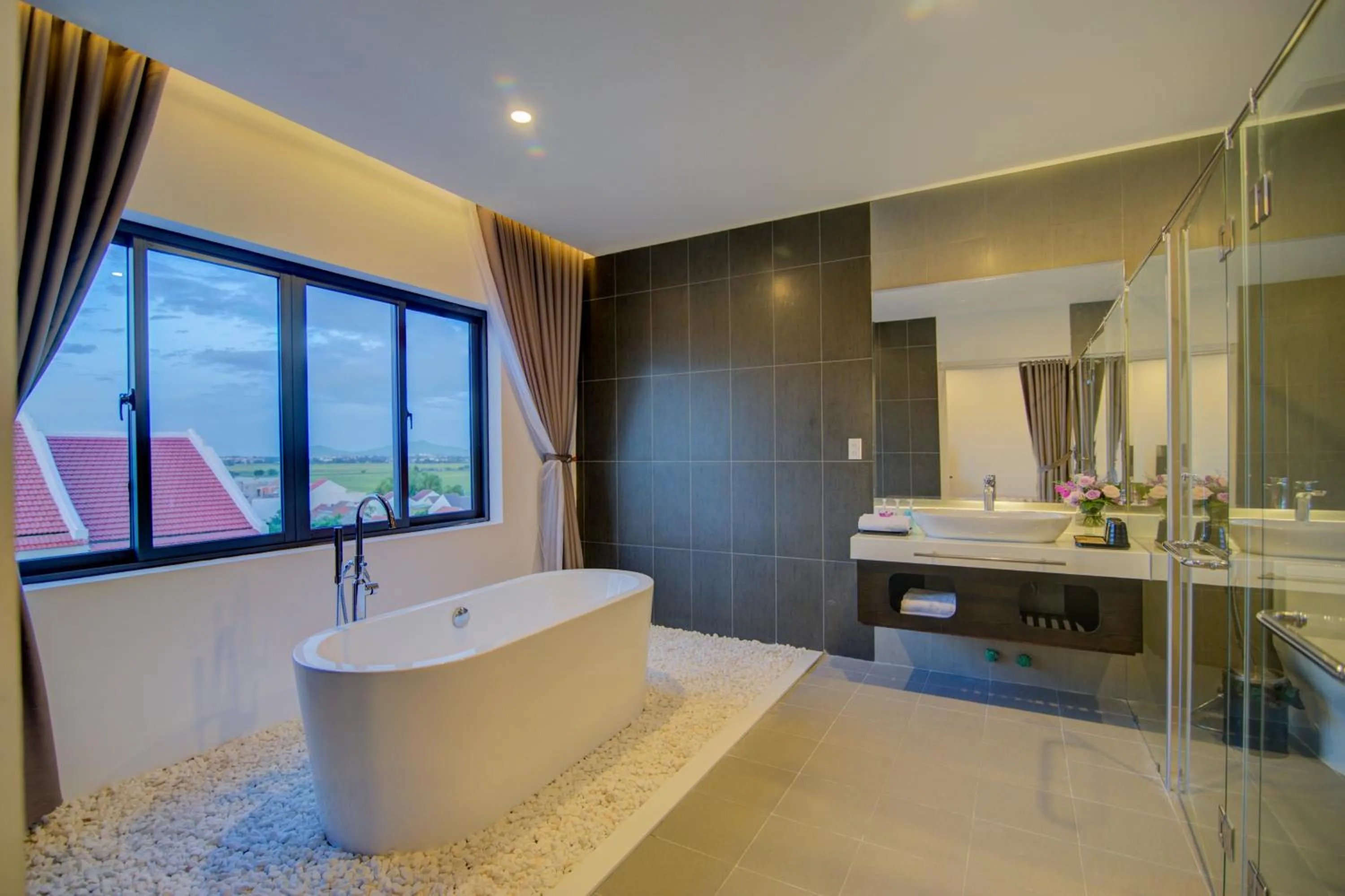 Property building in Golden Pearl Hoi An Hotel