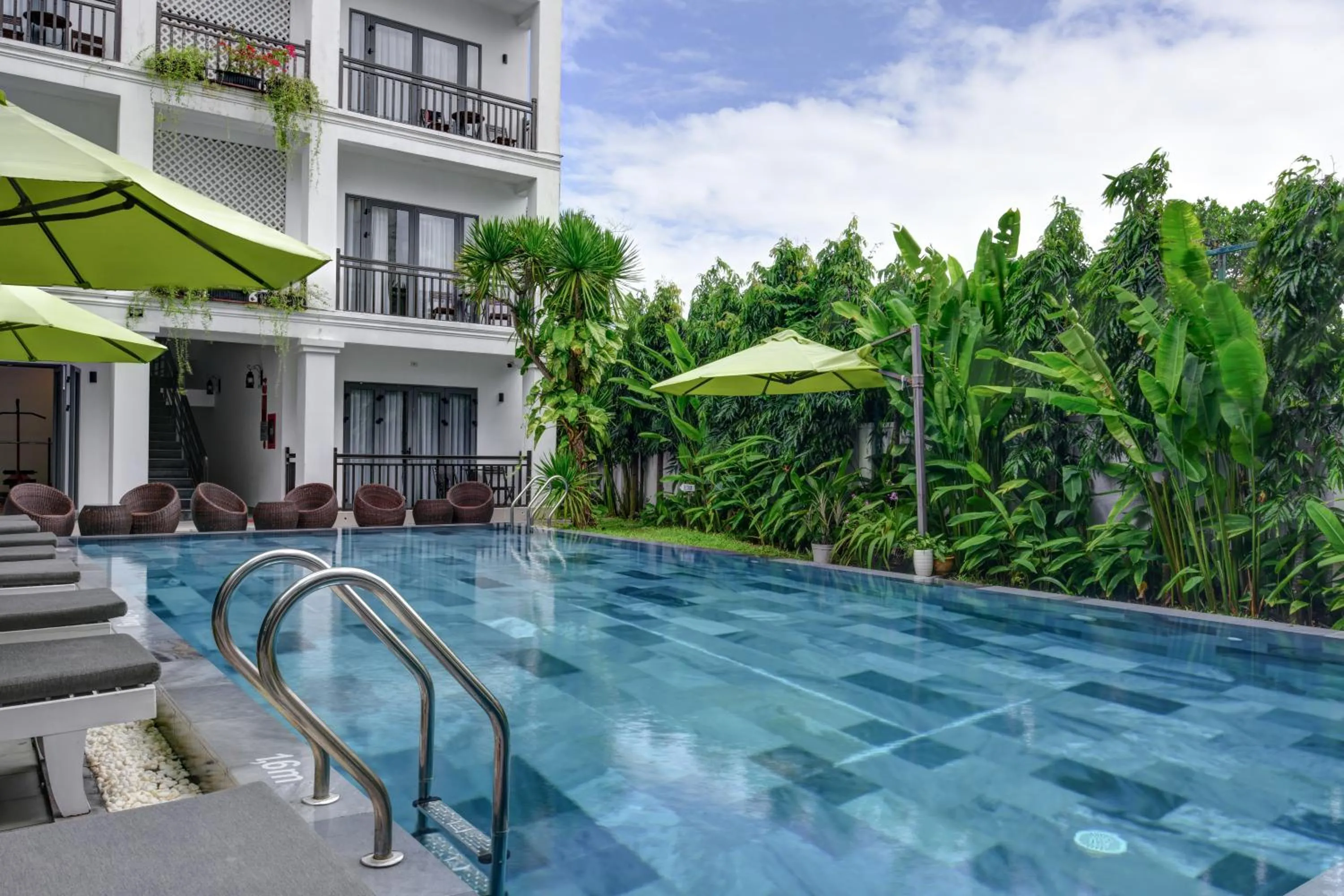 Swimming pool in Golden Pearl Hoi An Hotel