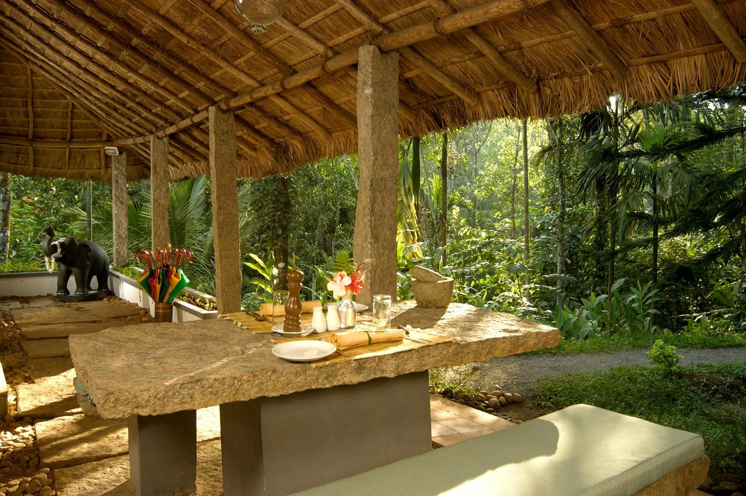 Restaurant/places to eat in Amritara Shalimar Spice Garden Resort & Spa