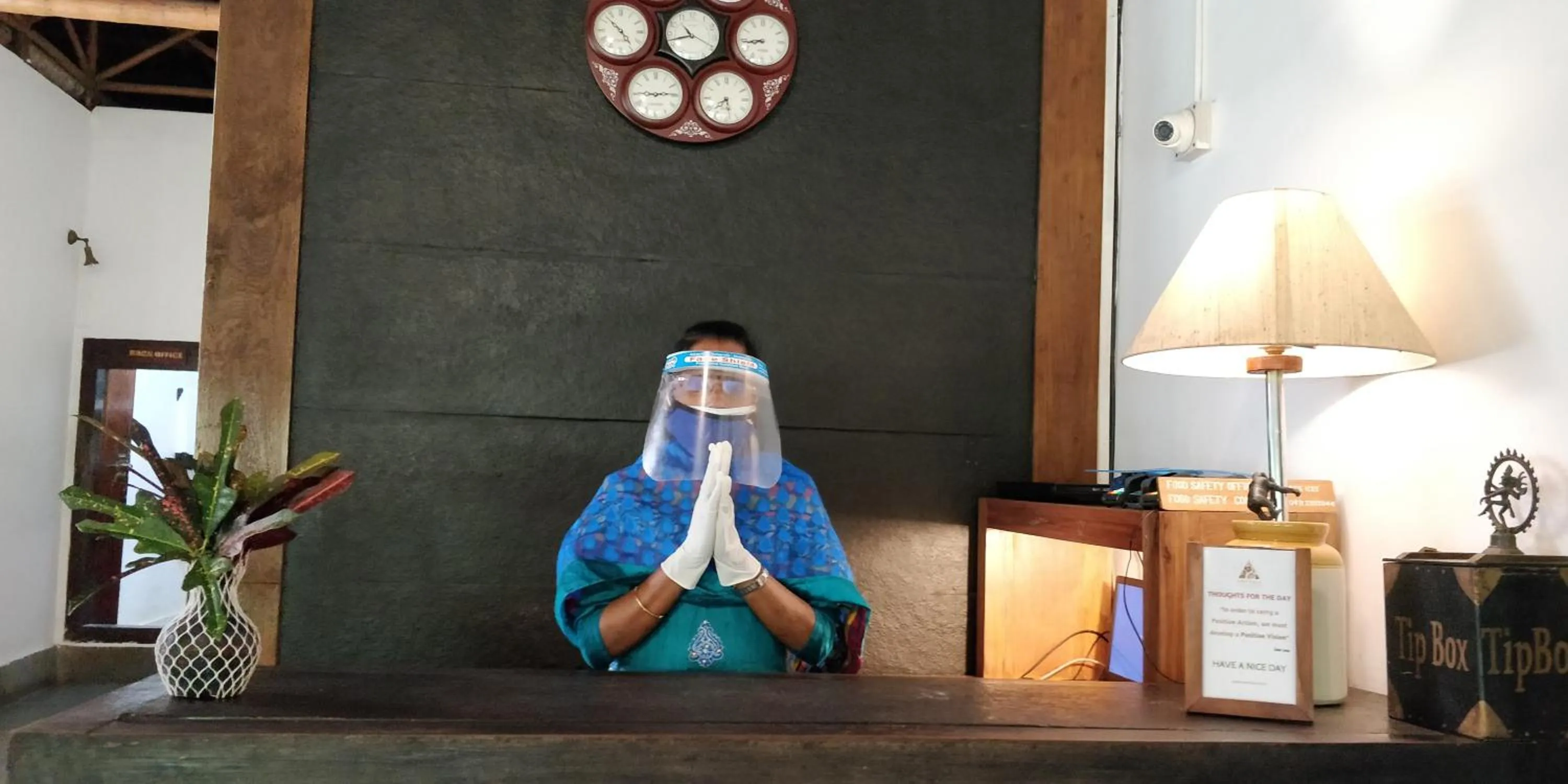 Staff in Amritara Shalimar Spice Garden Resort & Spa