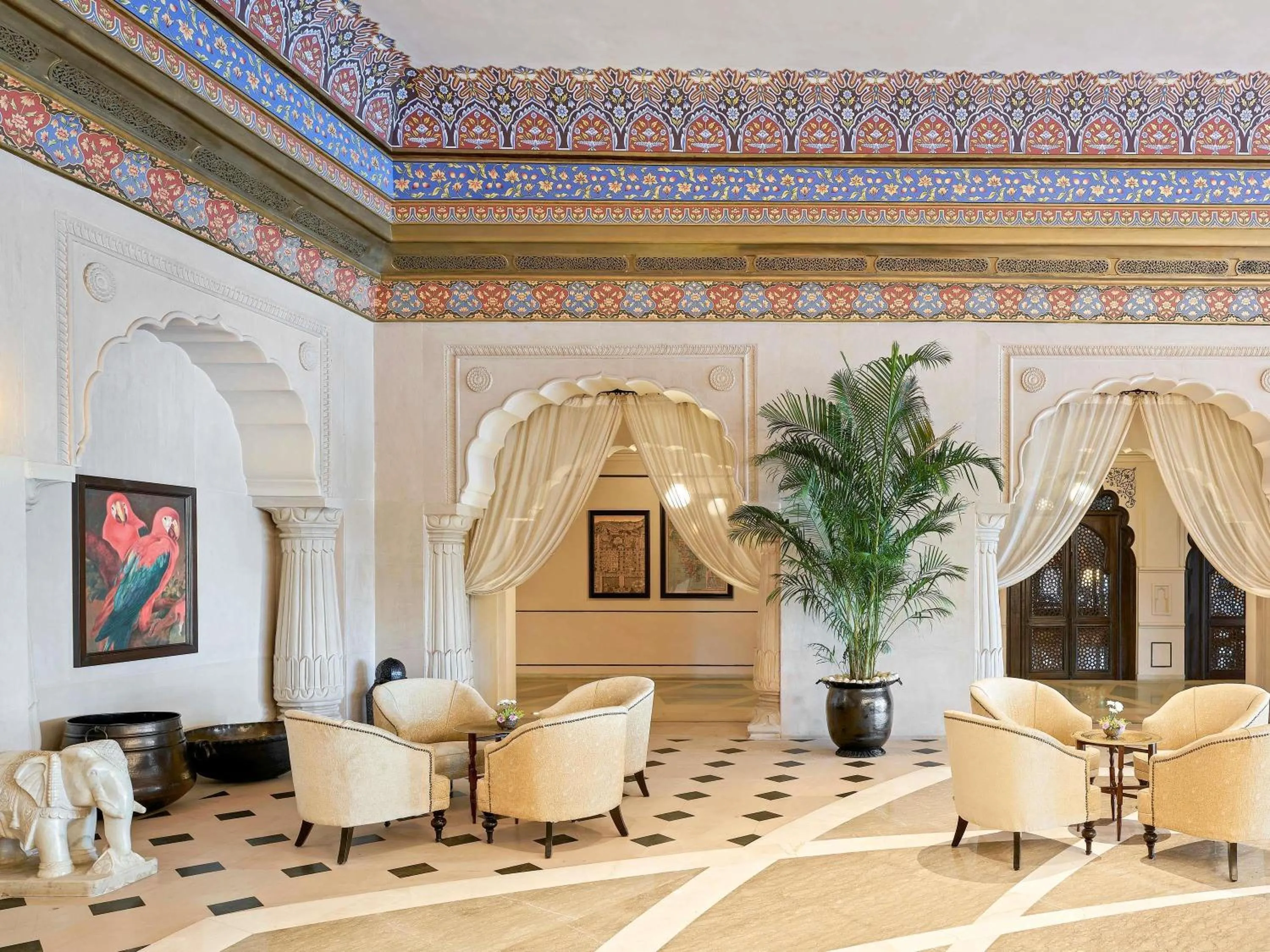 Restaurant/places to eat in Fairmont Jaipur