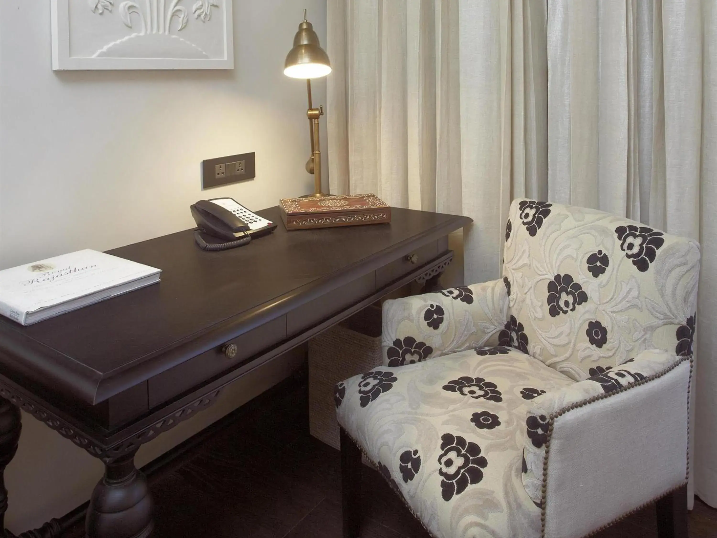 Fairmont Twin Room (Non-Smoking): 2 complimentarycraft beers or signature cocktail at Anjum per room per stay, Happy Hours (Buy 1 Get 1) at Anjum Bar on Select beverages, 20% off on F&B and Laundry // Set dinner for couple at Zarin @ INR 5000 ++ in Fairmont Jaipur Fairmont Twin Room (Non-Smoking): 2 complimentarycraft beers or signature cocktail at Anjum per room per stay, Happy Hours (Buy 1 Get 1) at Anjum Bar on Select beverages, 20% off on F&B and Laundry // Set dinner for couple at Zarin @ INR 5000 ++ in Fairmont Jaipur