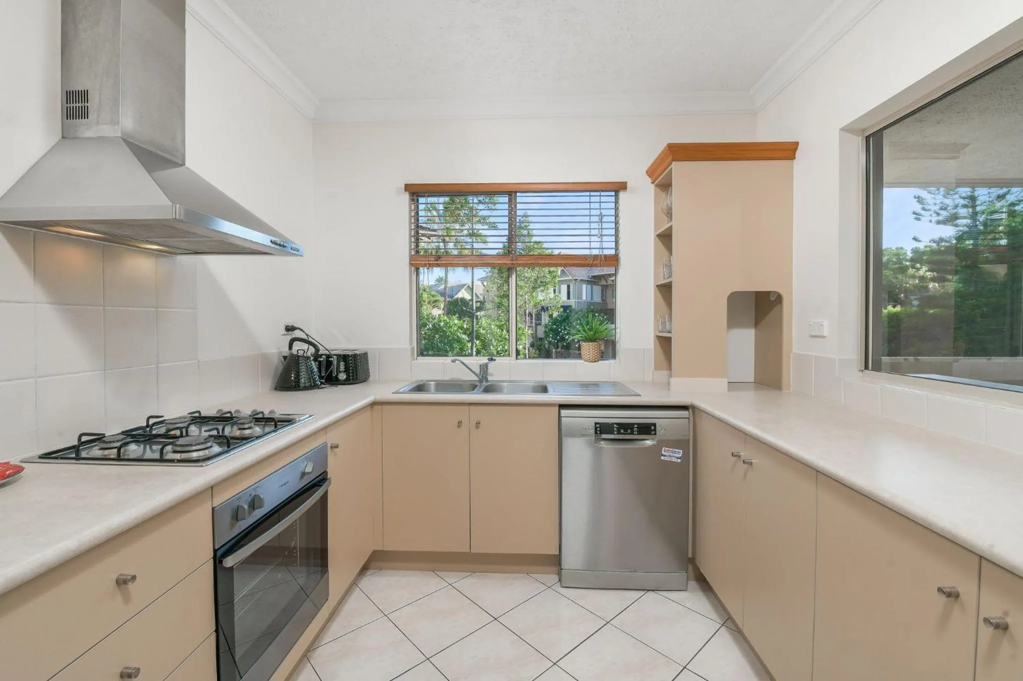Kitchen or kitchenette in The Lakes Resort Cairns