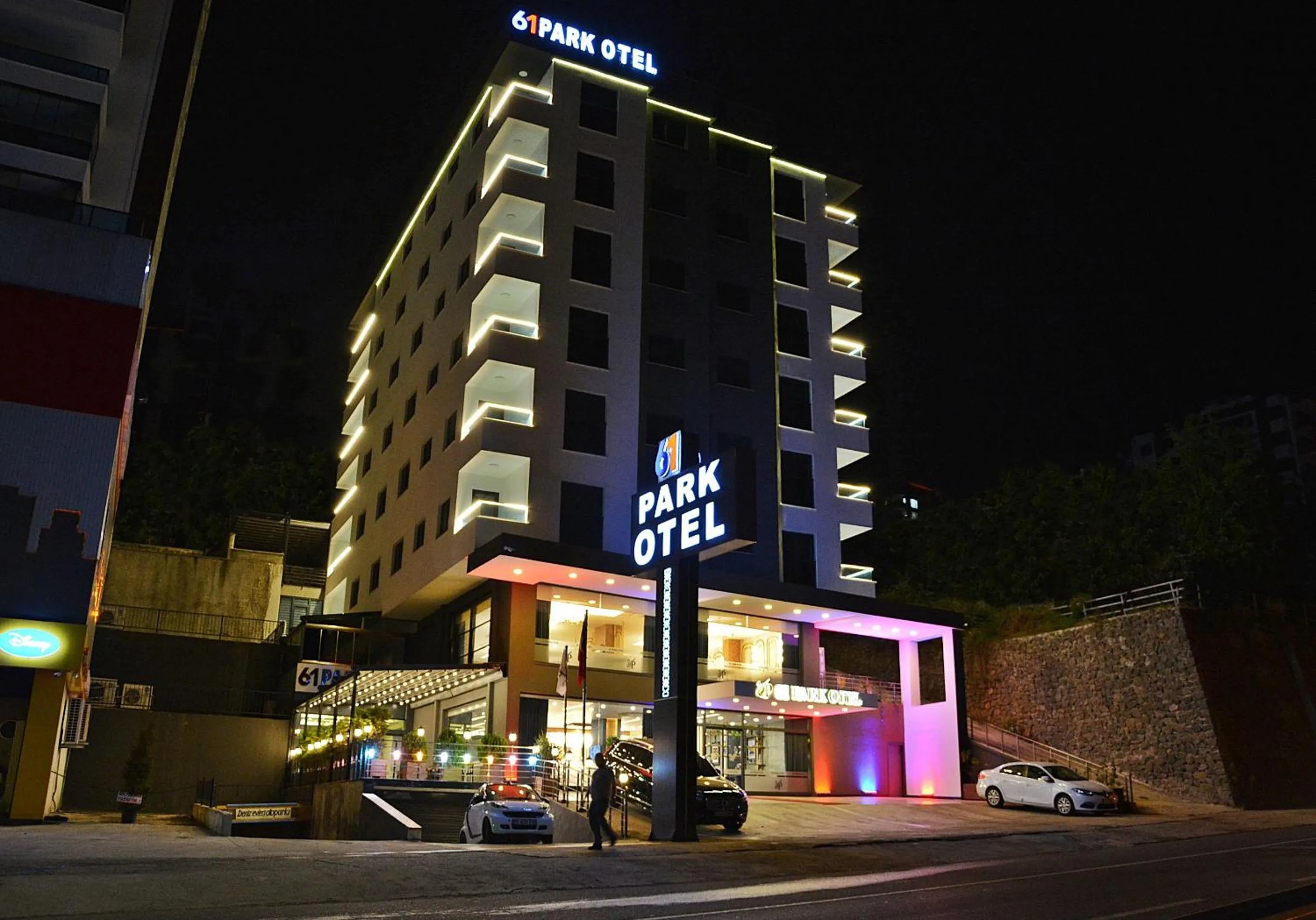 Facade/entrance in 61 Park Hotel