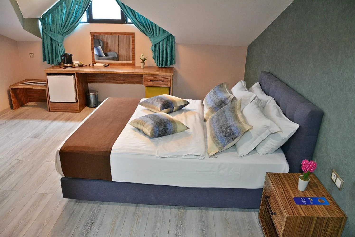 Bed in 61 Park Hotel