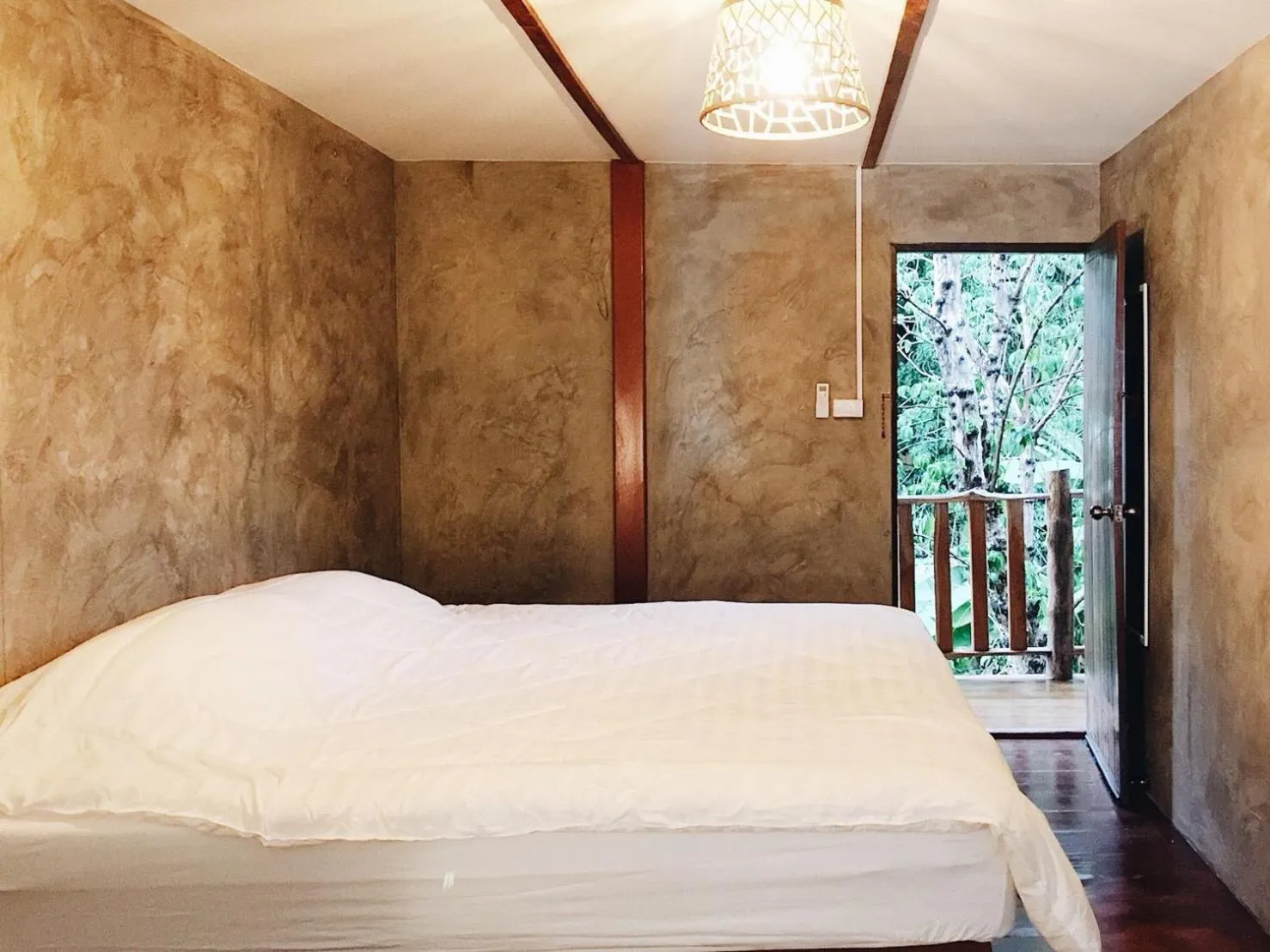 Standard Double or Twin Room in Petit Paramata