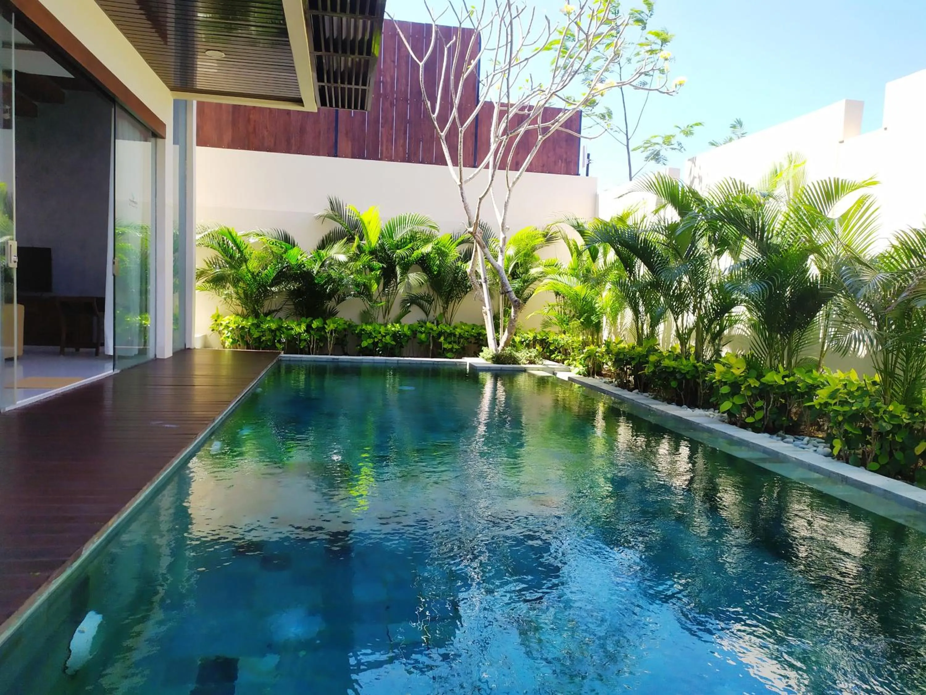 Swimming pool in The Miracle Villa Nusa Dua