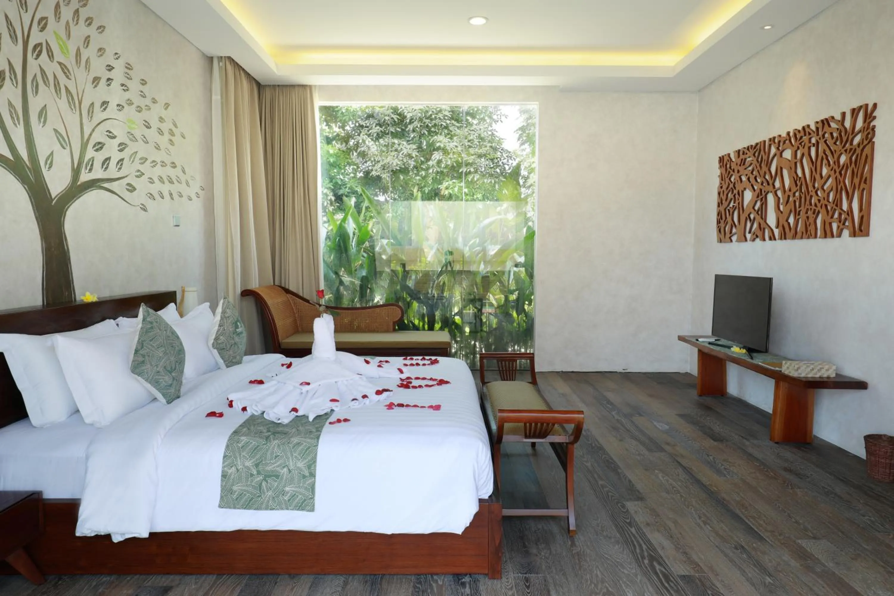 Bedroom, Bed in The Miracle Villa Nusa Dua