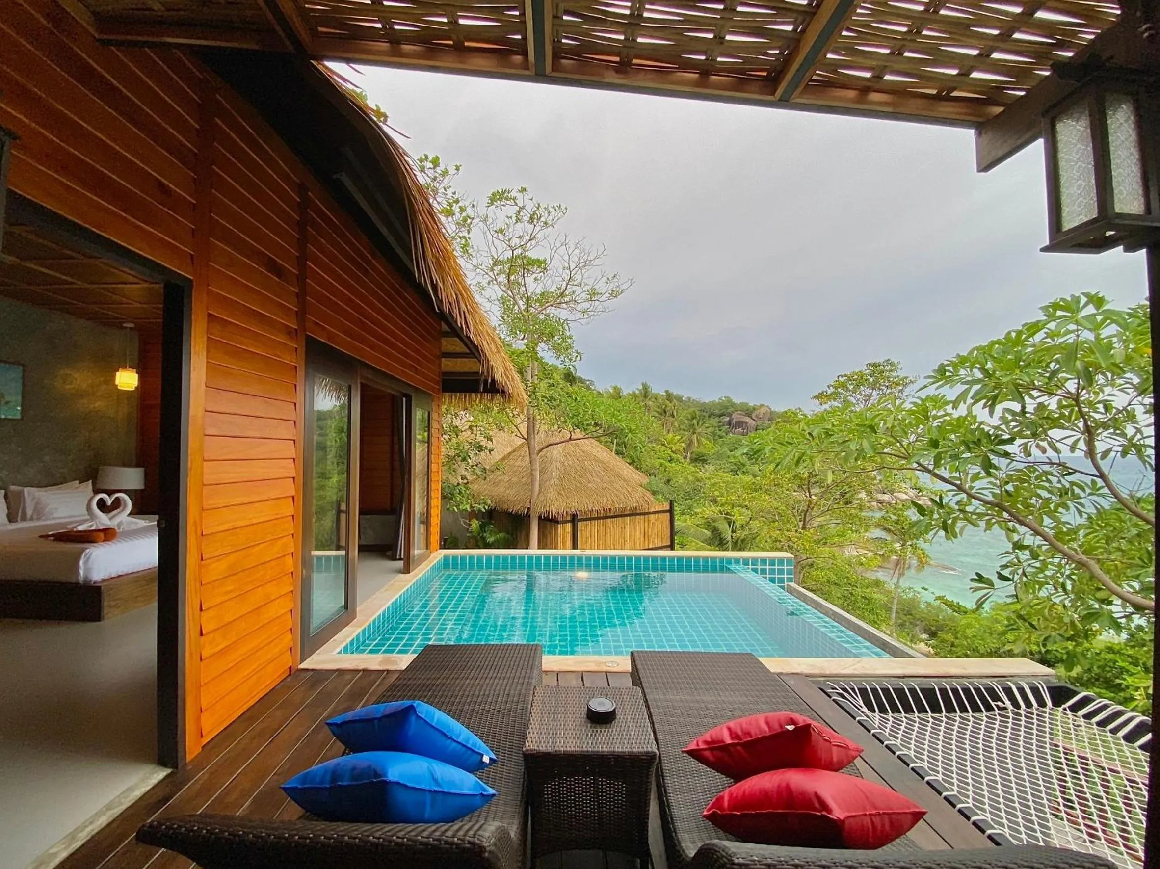 Koh Tao Relax Freedom Beach Resort