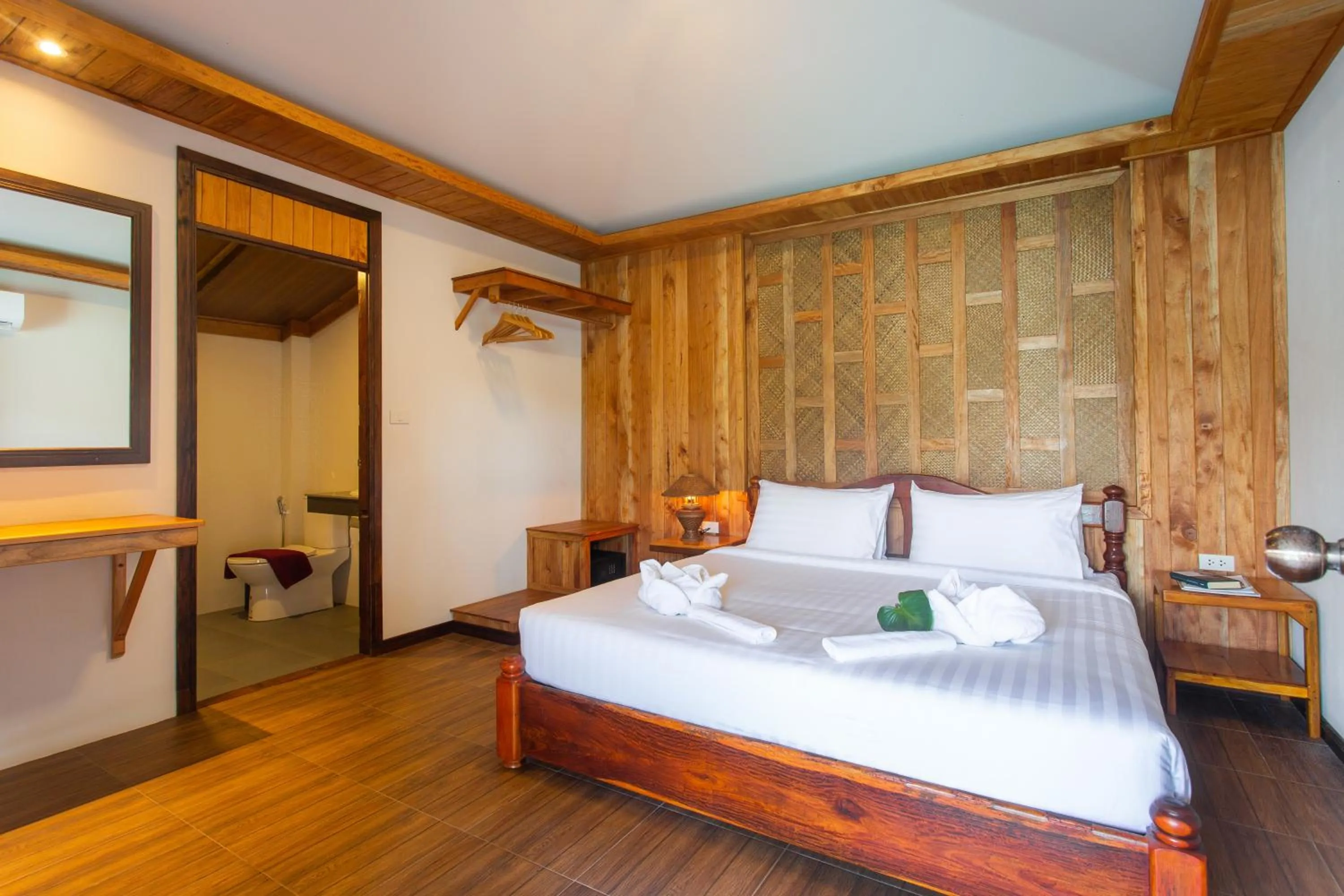 Bedroom, Bed in Koh Tao Relax Freedom Beach Resort