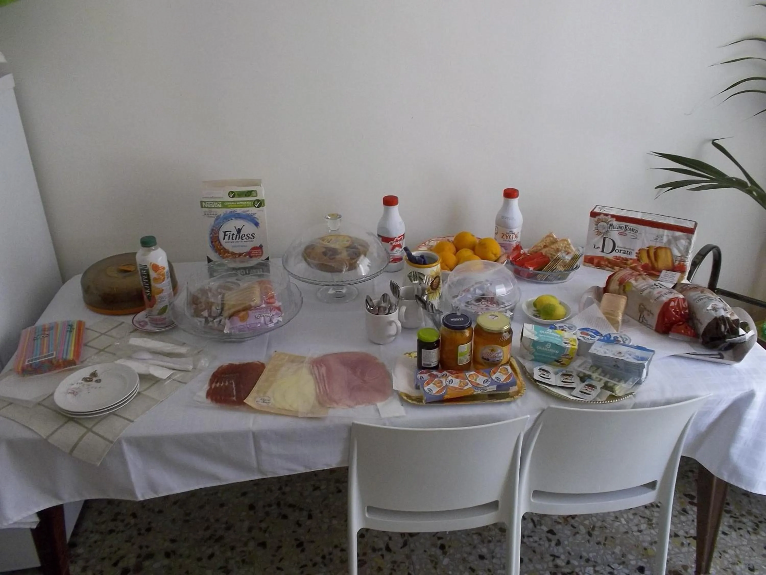 Continental breakfast in Victoria