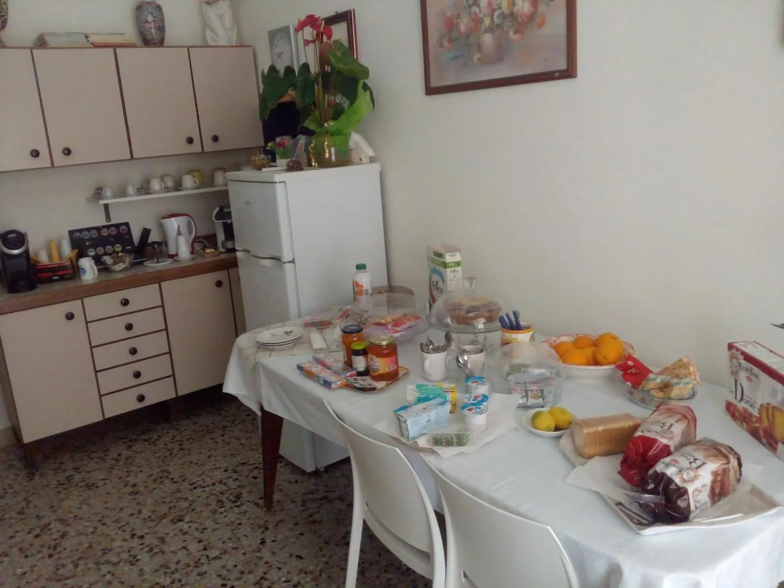 Continental breakfast in Victoria