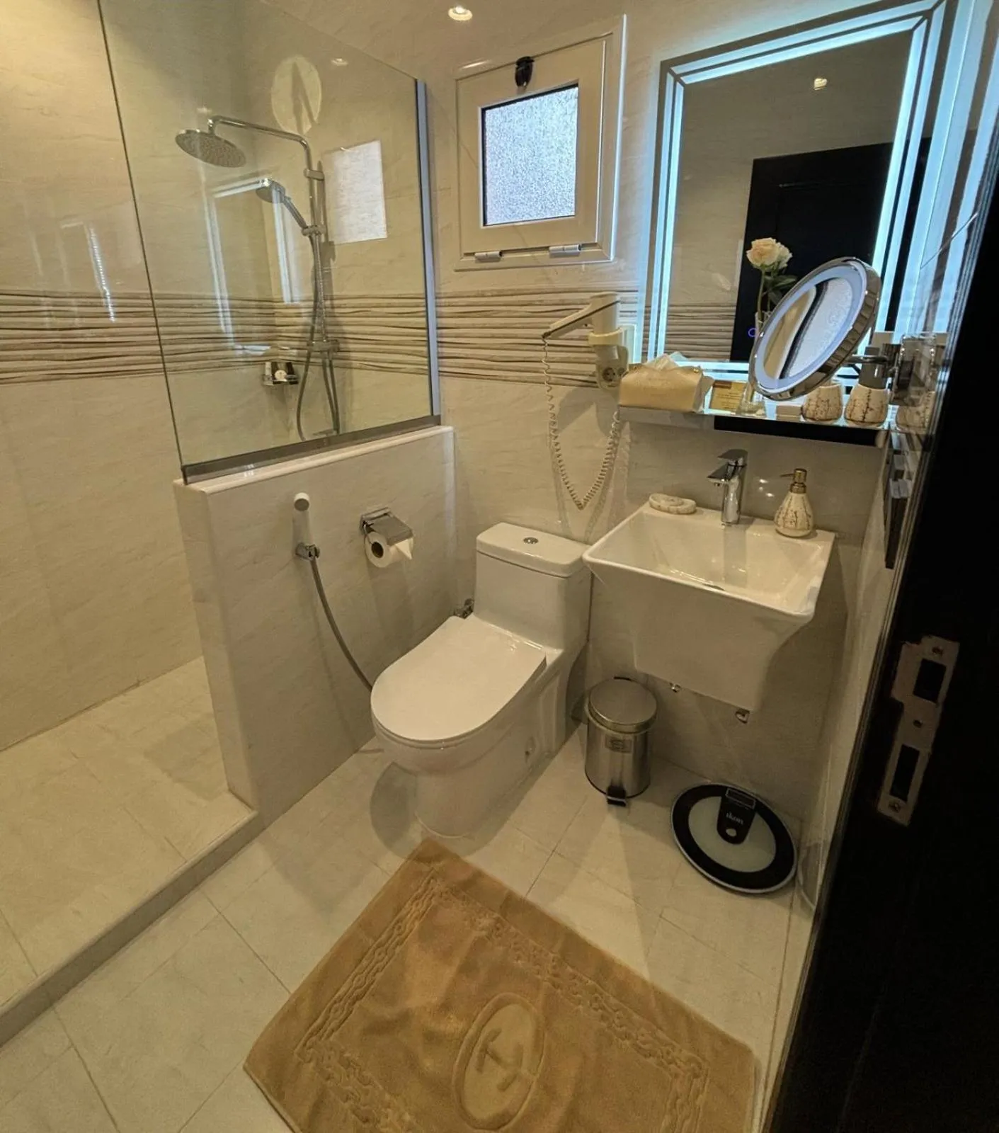 Bathroom in Al Gosaibi Hotel - Villa