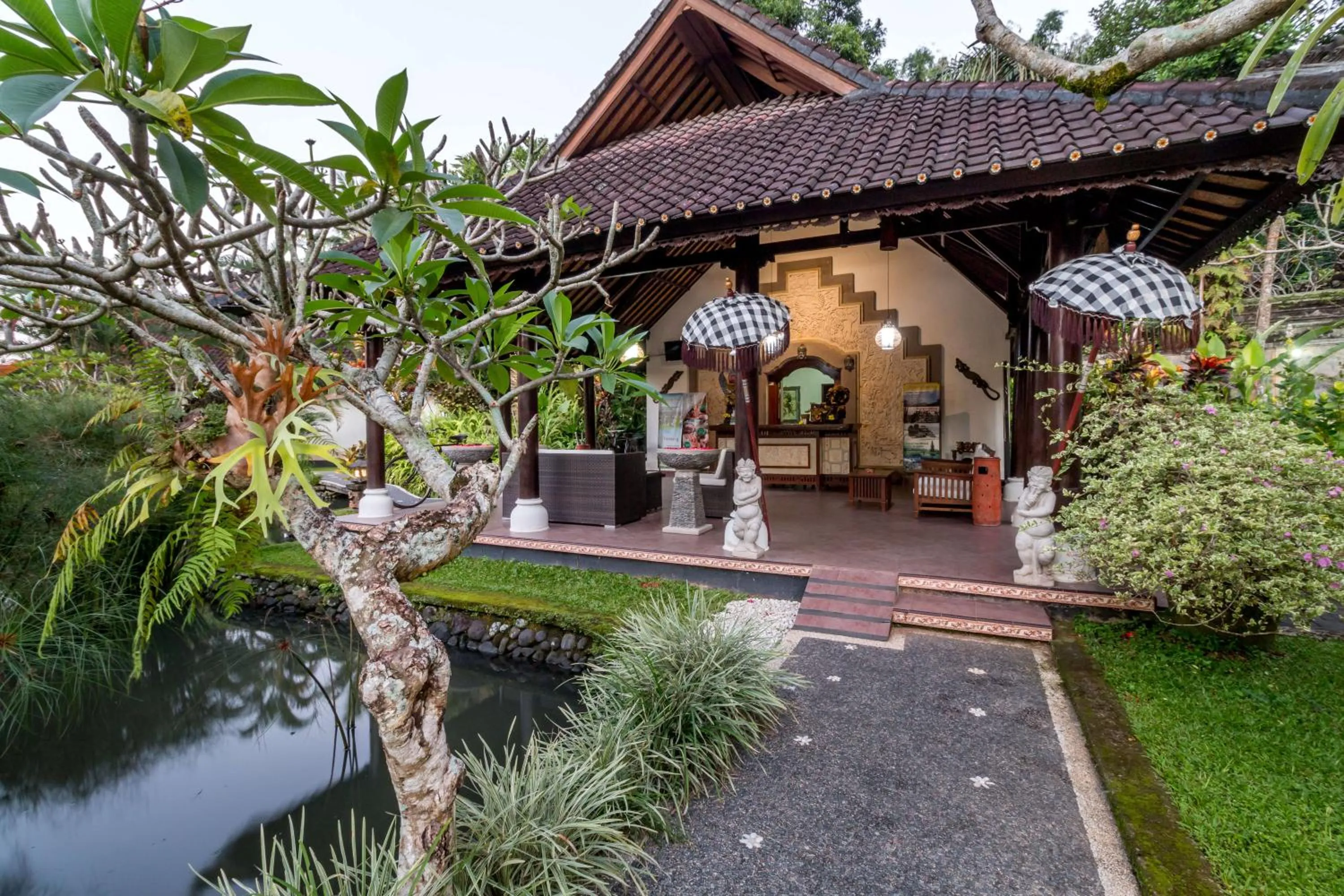 Lobby or reception in Villa Taman di Blayu by Nagisa Bali