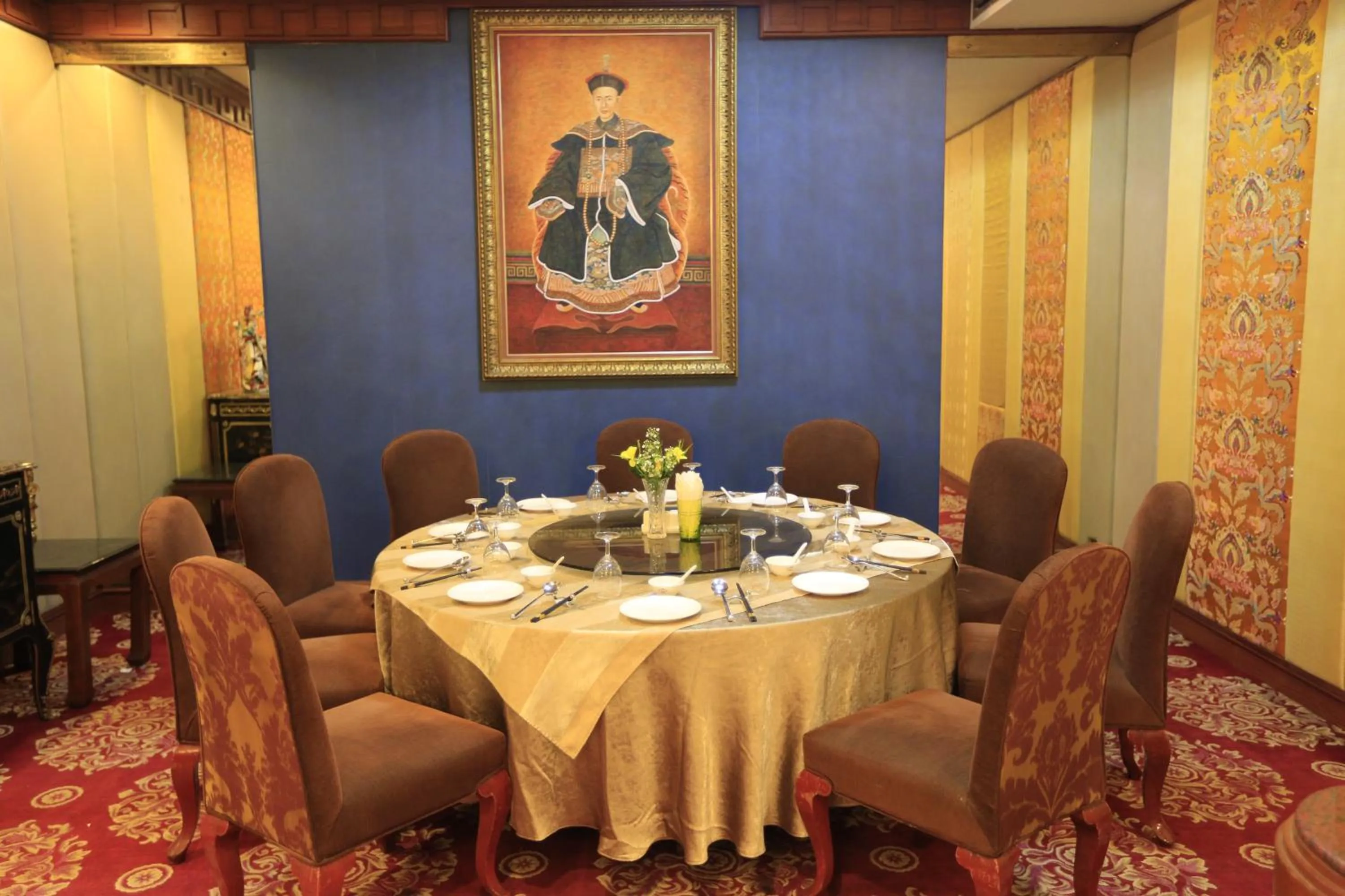 Restaurant/places to eat in Kosa Hotel & Wellness Center