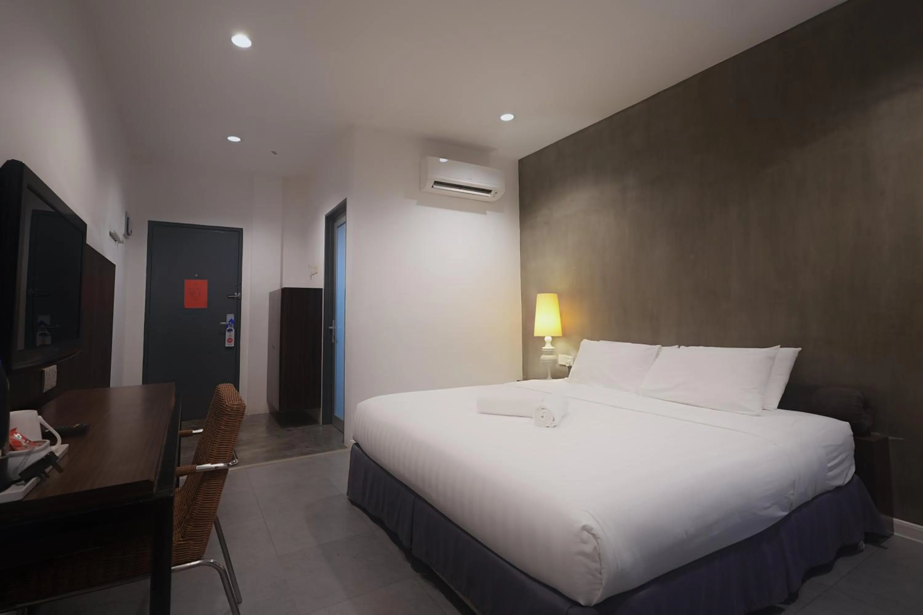 Bedroom, Bed in T+ Hotel Sungai Korok