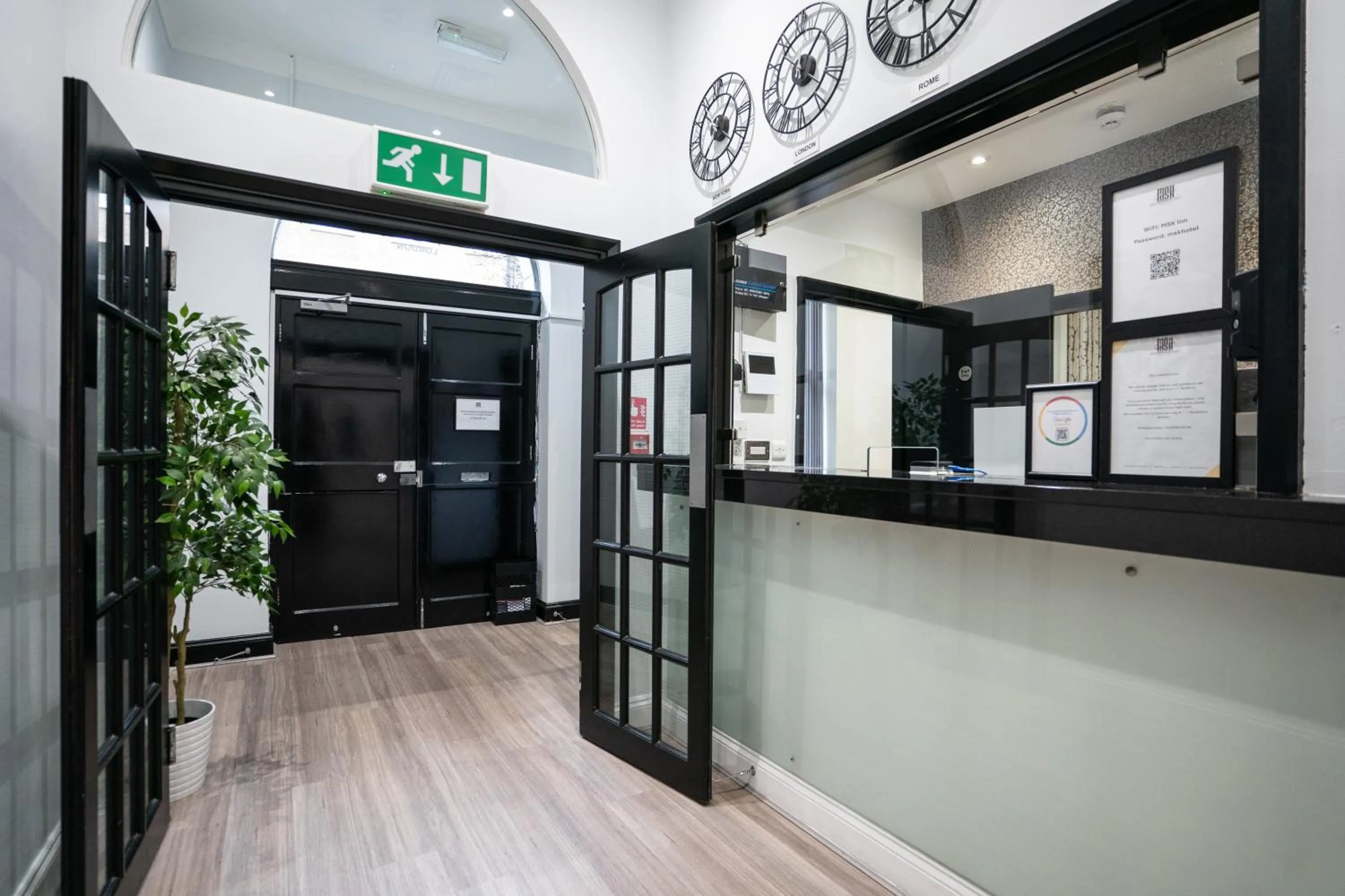 Lobby or reception in MSK Hotel 82