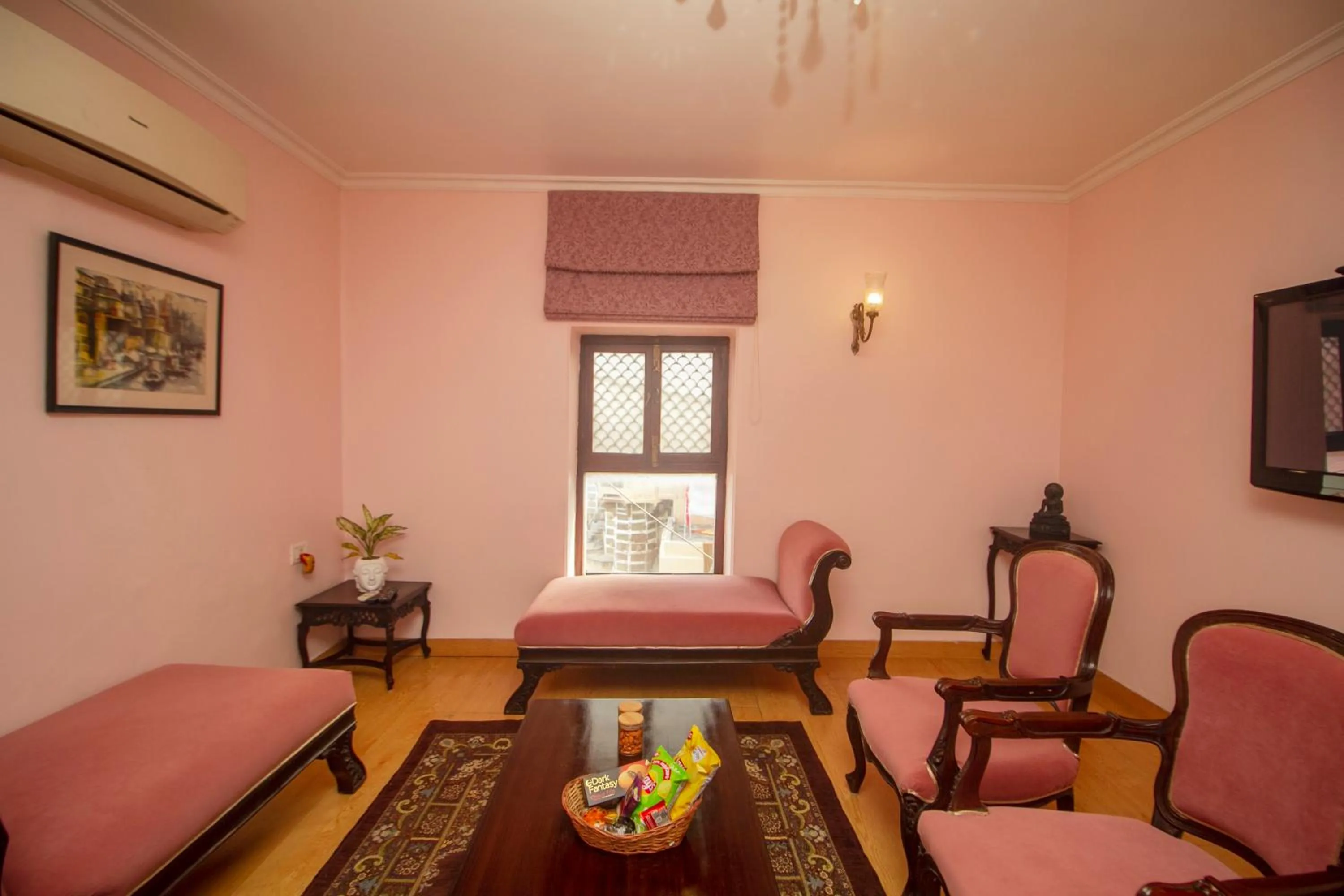 Living room in Amritara Suryauday Haveli