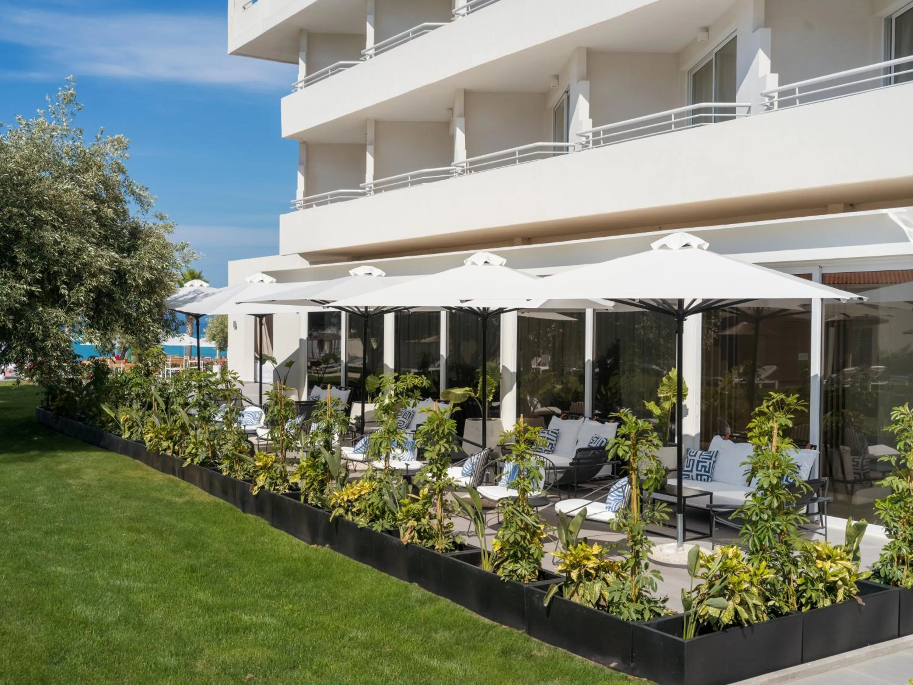 Lounge or bar in Domes Noruz Kassandra, Halkidiki - Adults Only