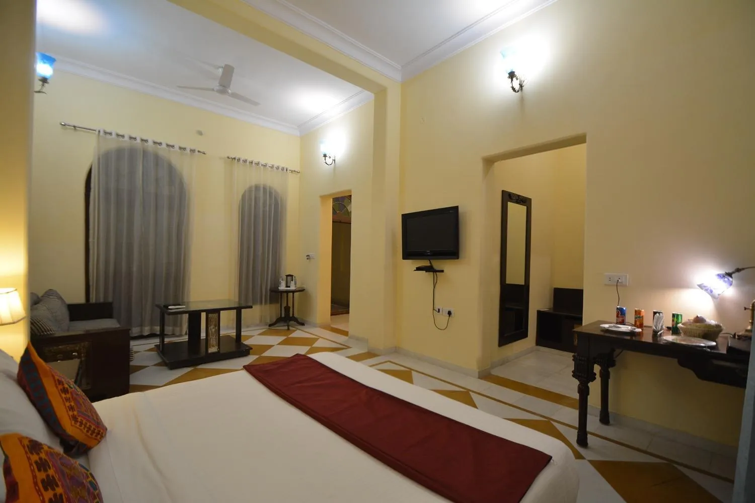 Bed in Aaram Baagh Pushkar by Pachar Group