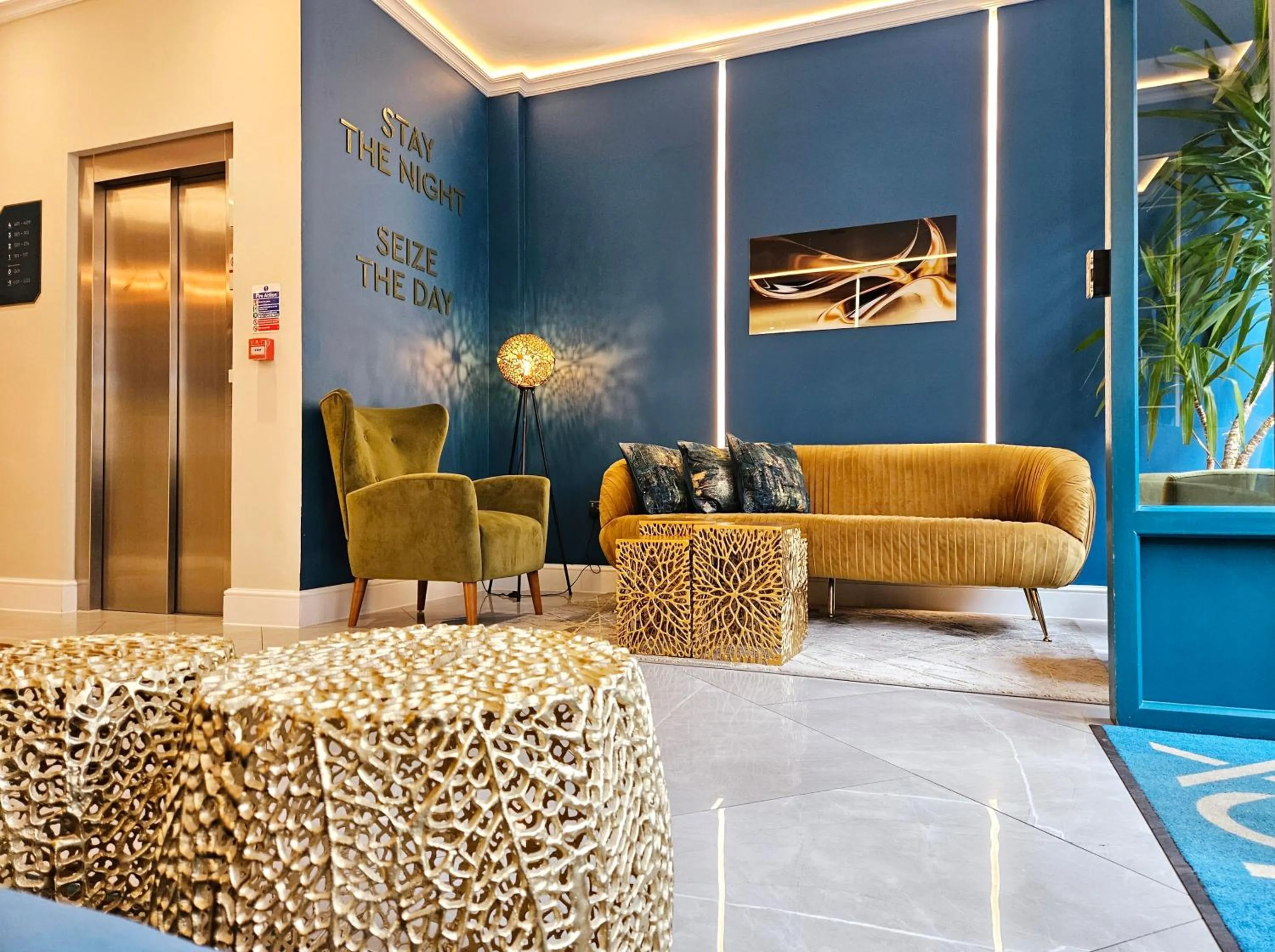 Lobby or reception in NOX Hyde Park