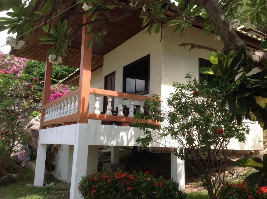 Double Room with Sea View in Tanotebay View by Kohtao Heritage