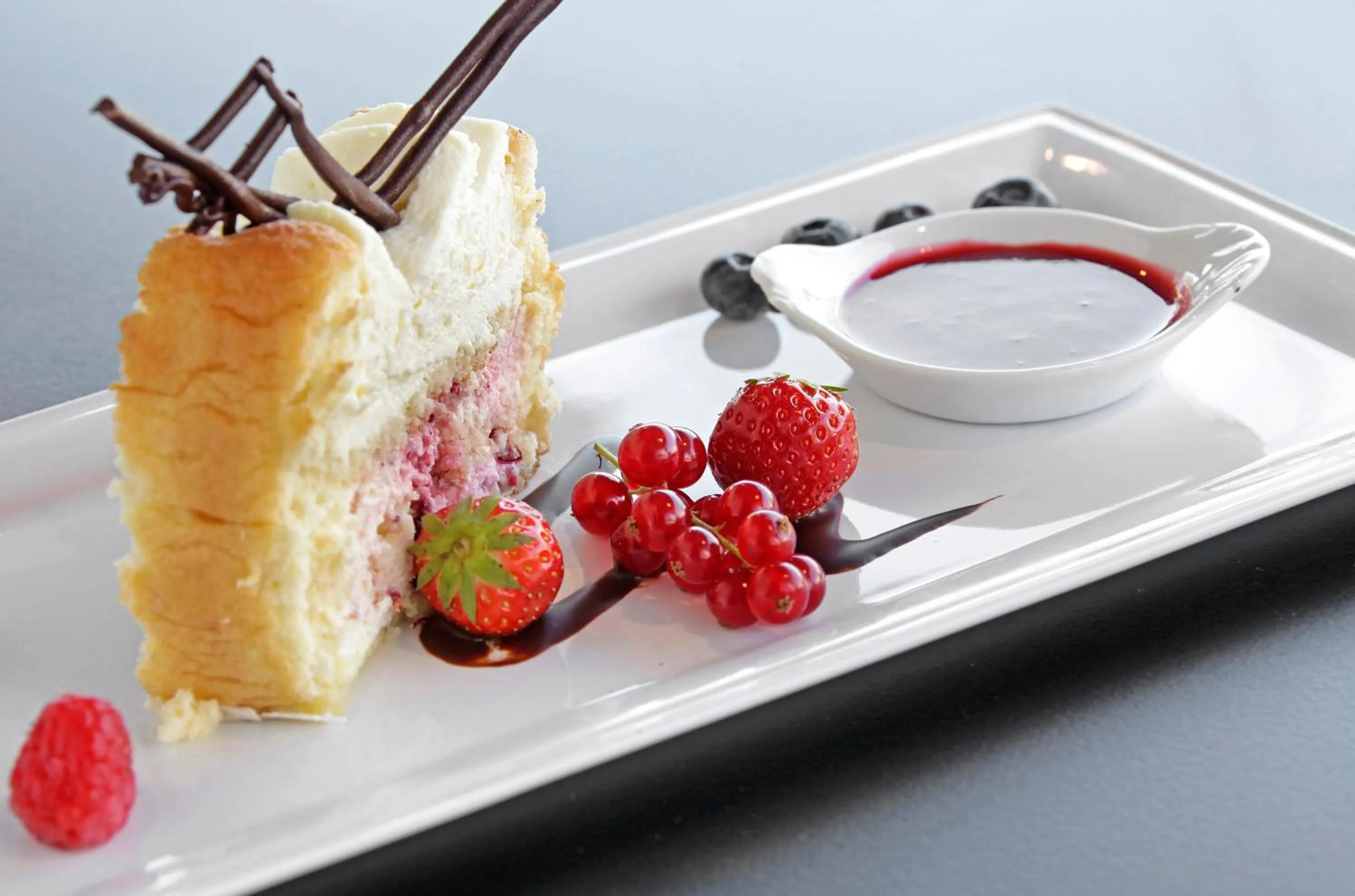 Restaurant/places to eat in Logis Hotel des Bourbons Montluçon Climatisé