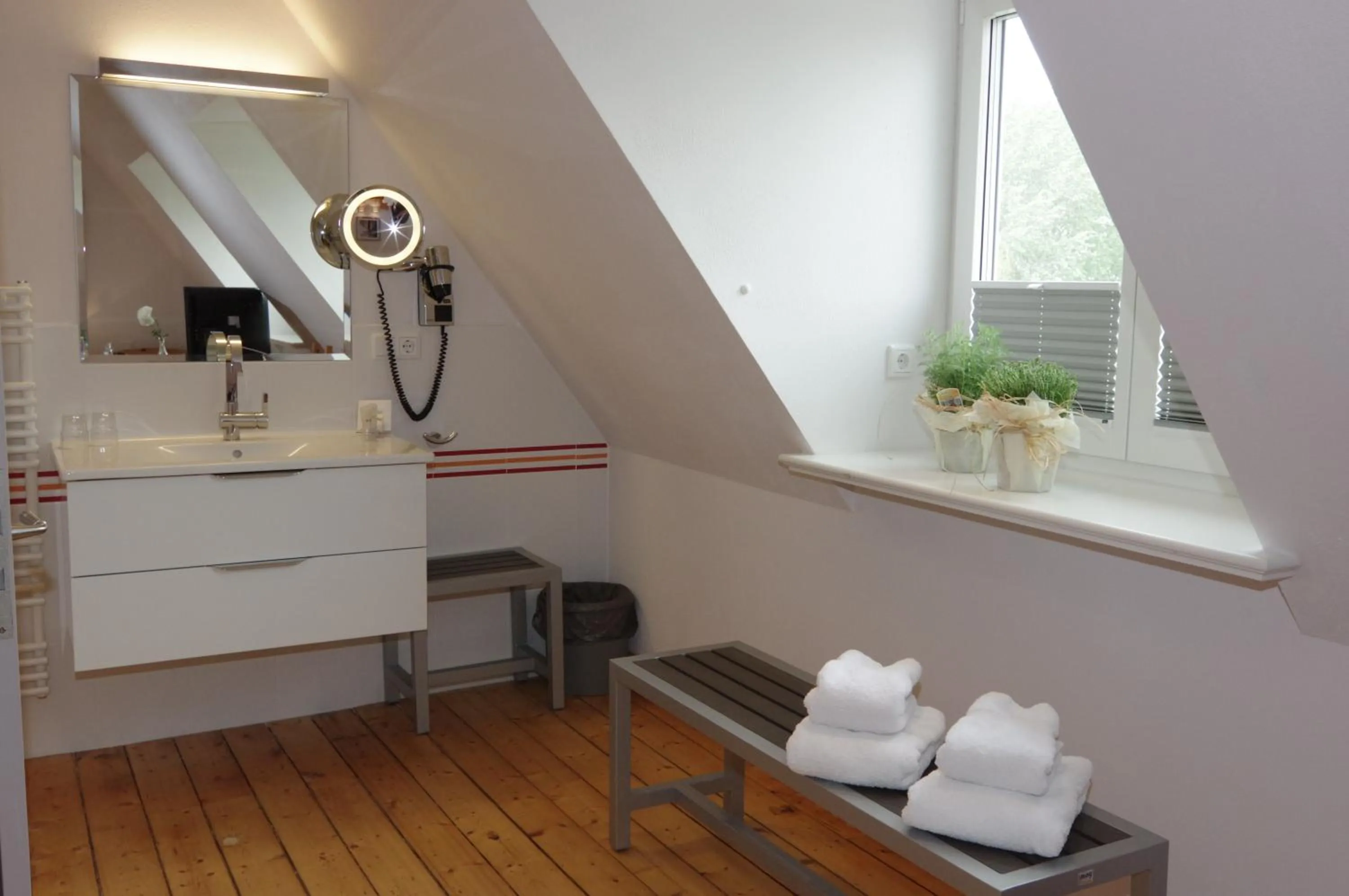 Bathroom in Hotel zur Treene