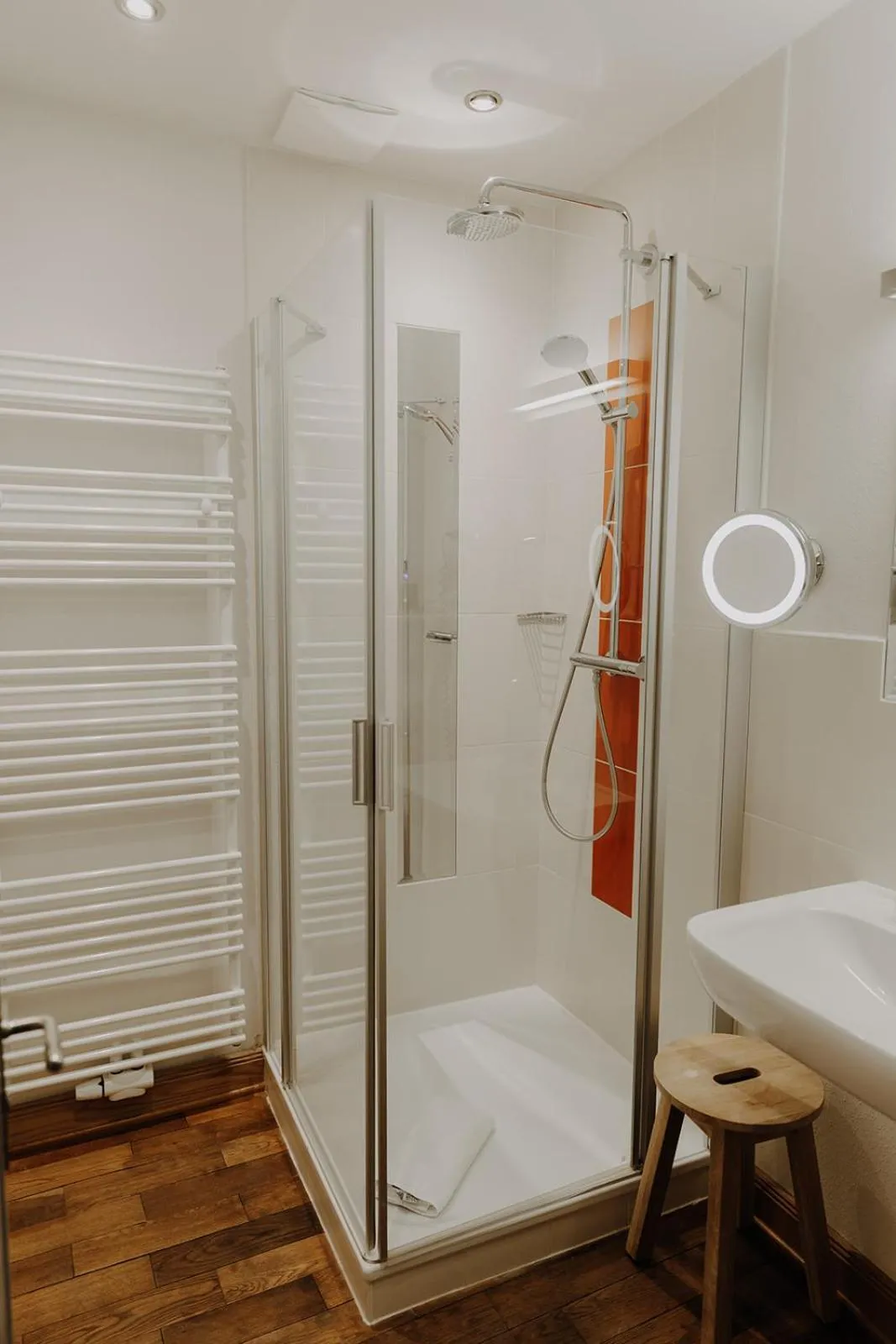 Bathroom in Hotel zur Treene