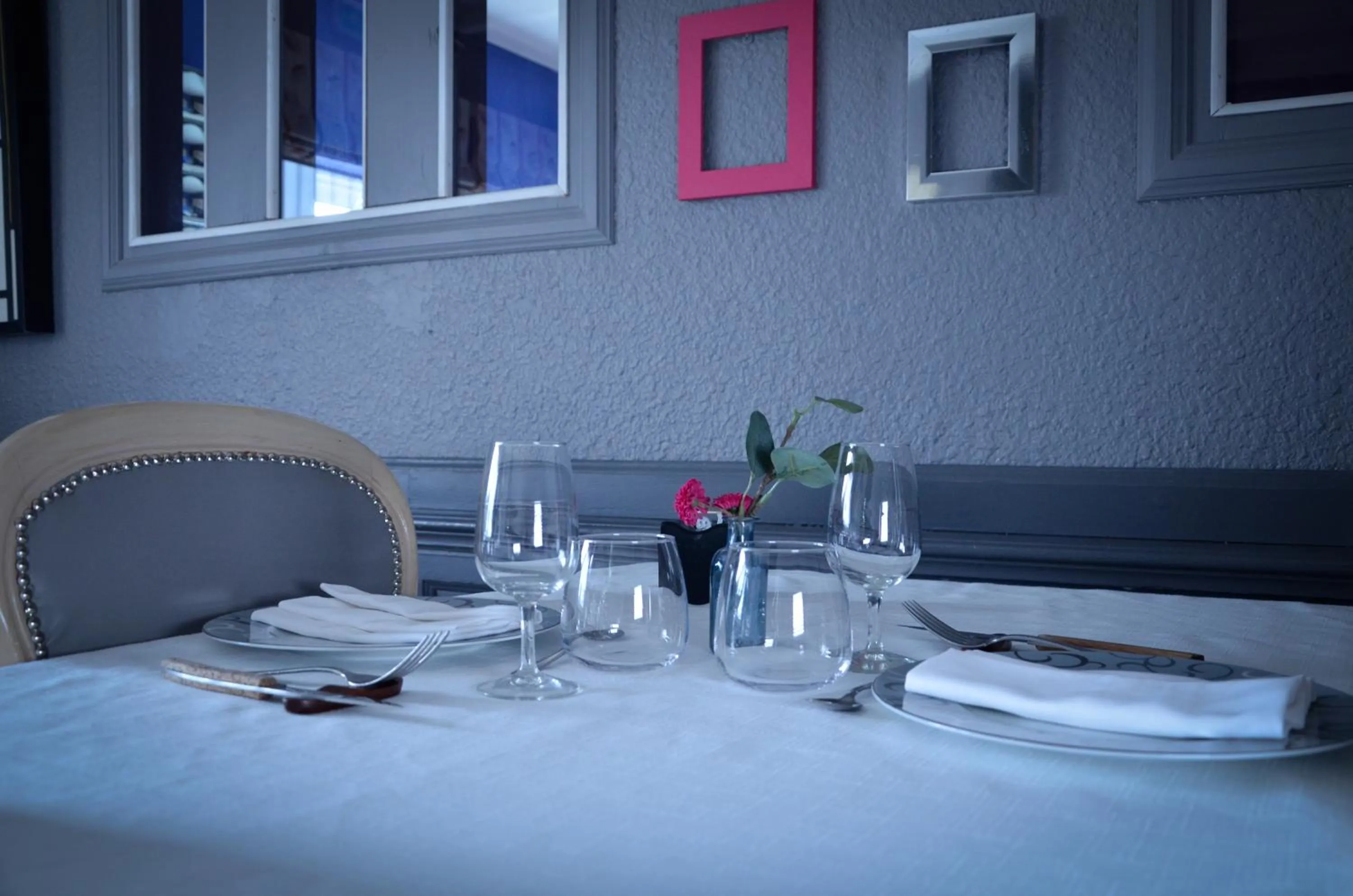 Restaurant/places to eat in Maison Legate "Hôtel Le Baudiere & Spa"