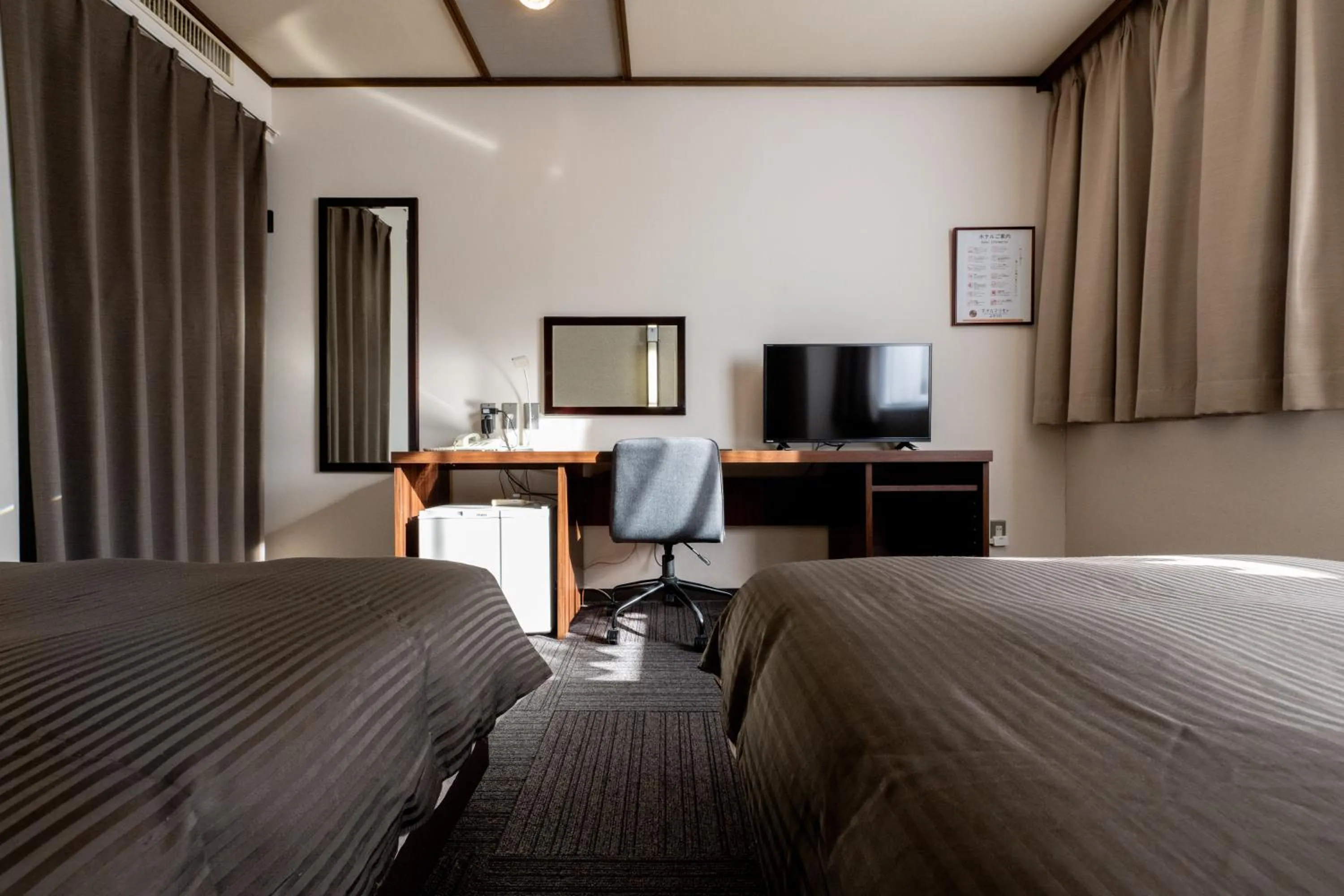 Photo of the whole room, Bed in Hotel Matsumoto Yorozuya