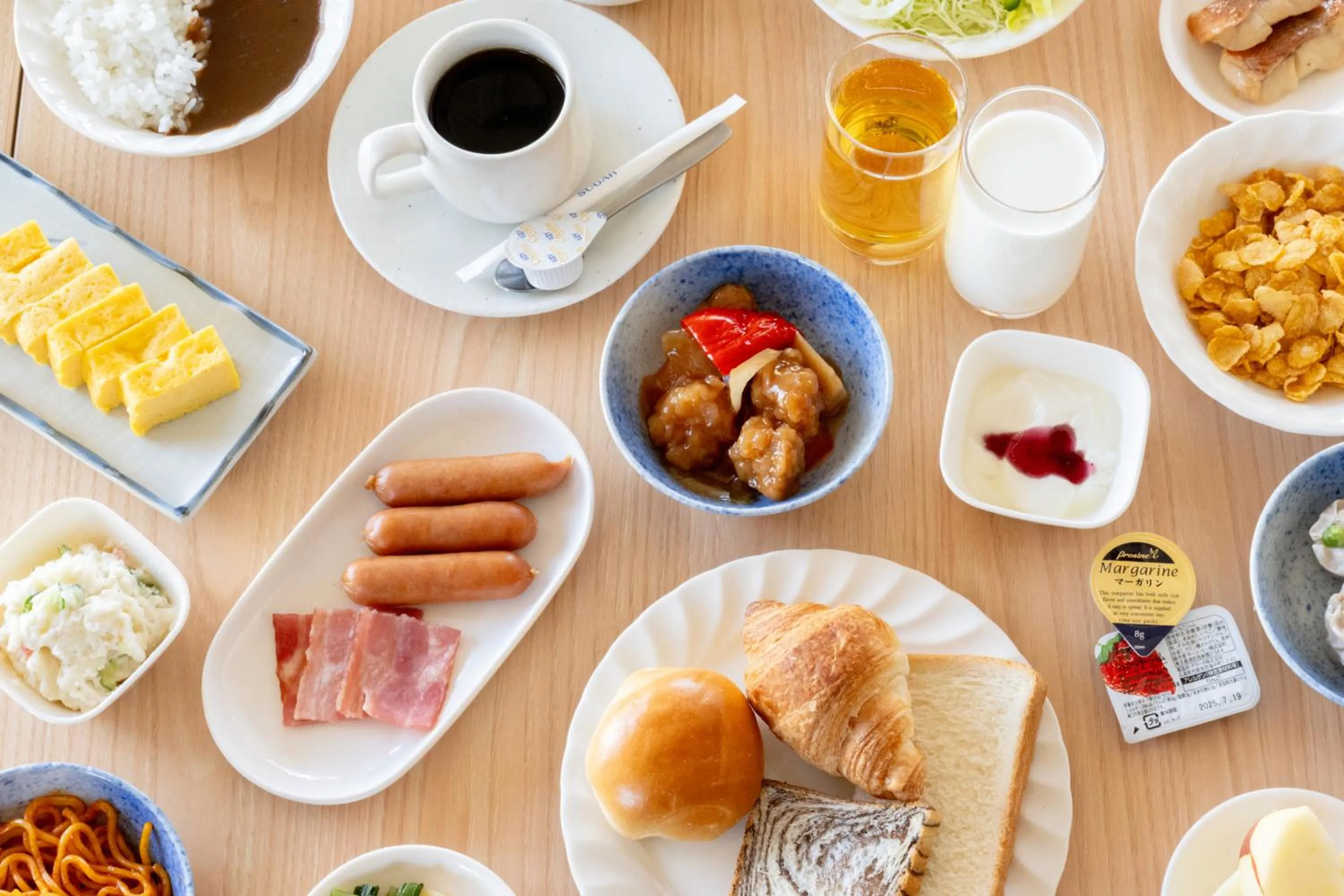 Buffet breakfast in Hotel Matsumoto Yorozuya
