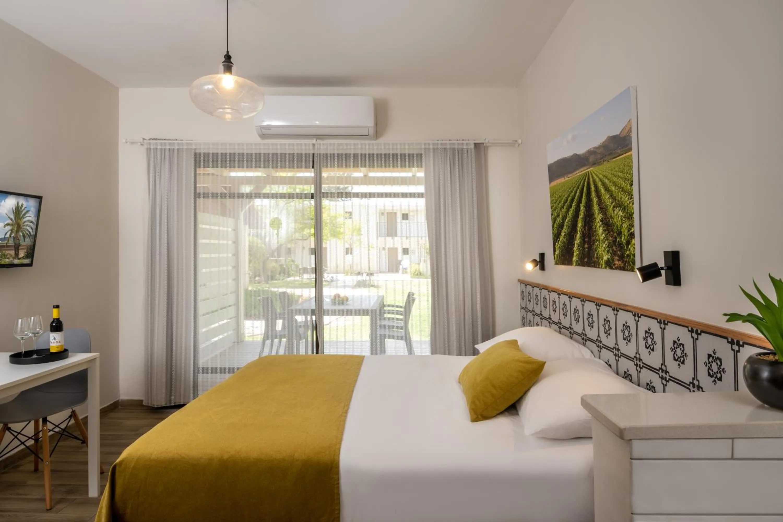 Photo of the whole room, Bed in Holiday Village Kibbutz Mizra