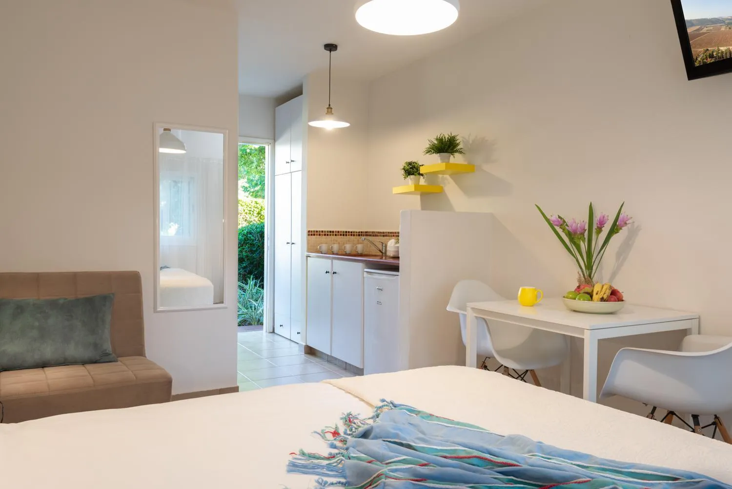 Photo of the whole room, Bed in Holiday Village Kibbutz Mizra