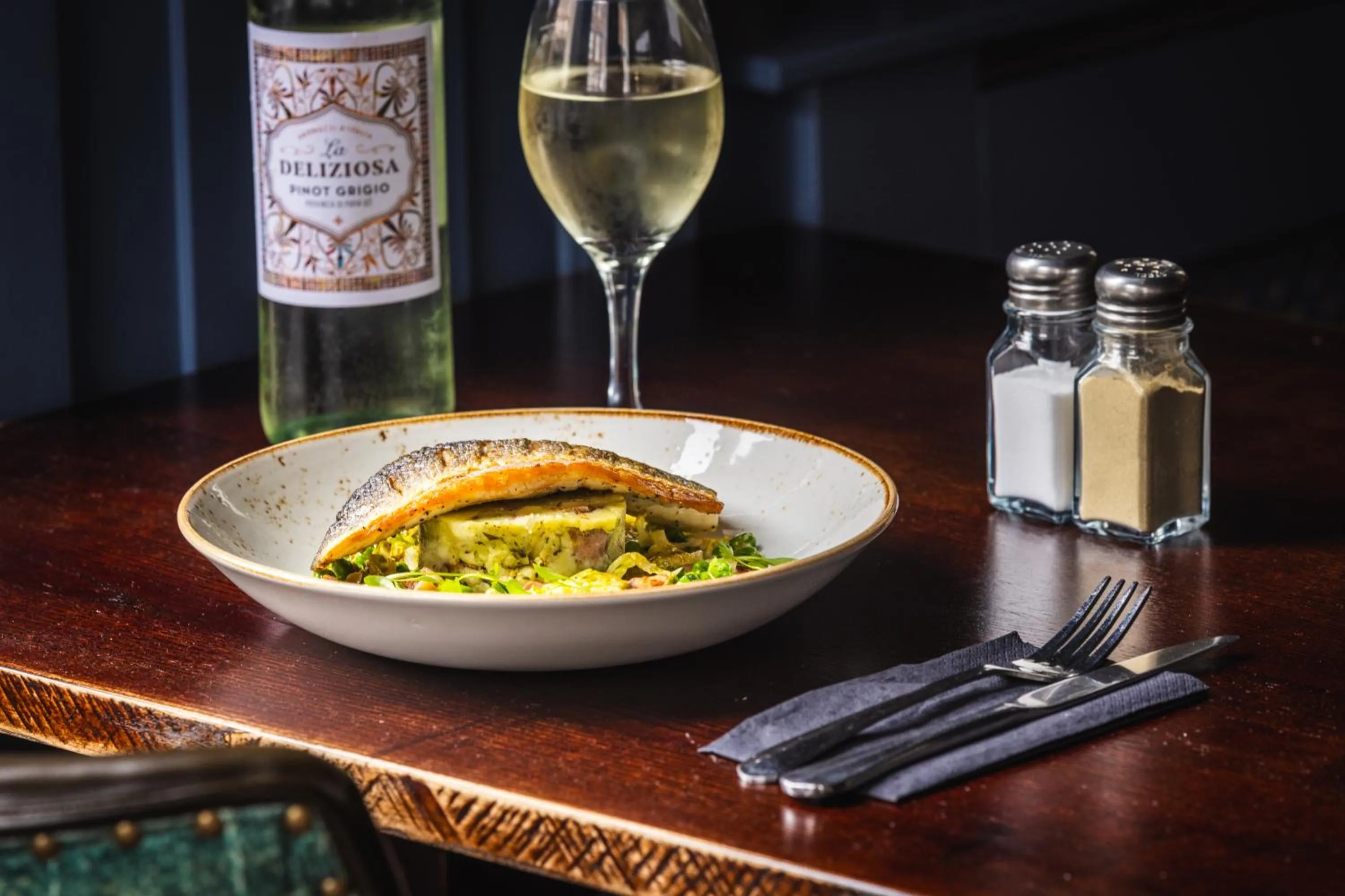 Food in The Pied Bull