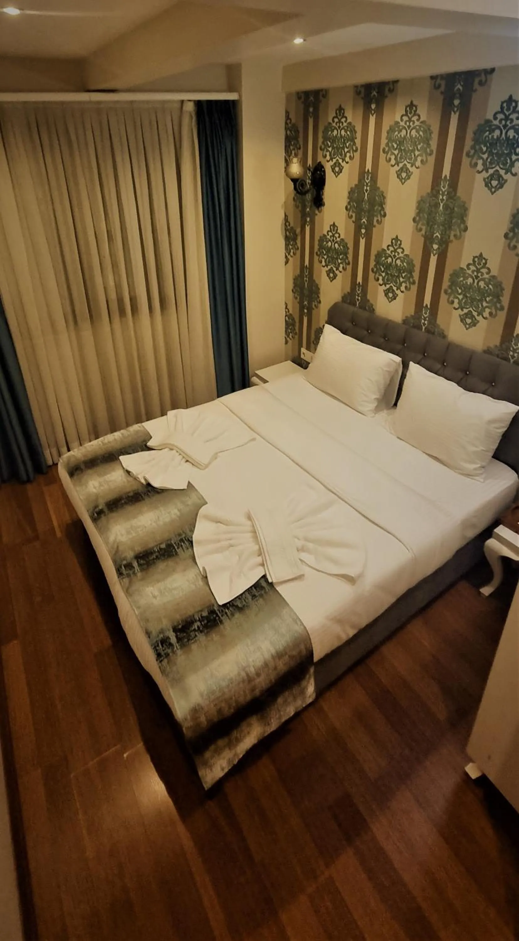 Bed in By Historial Hotel Due