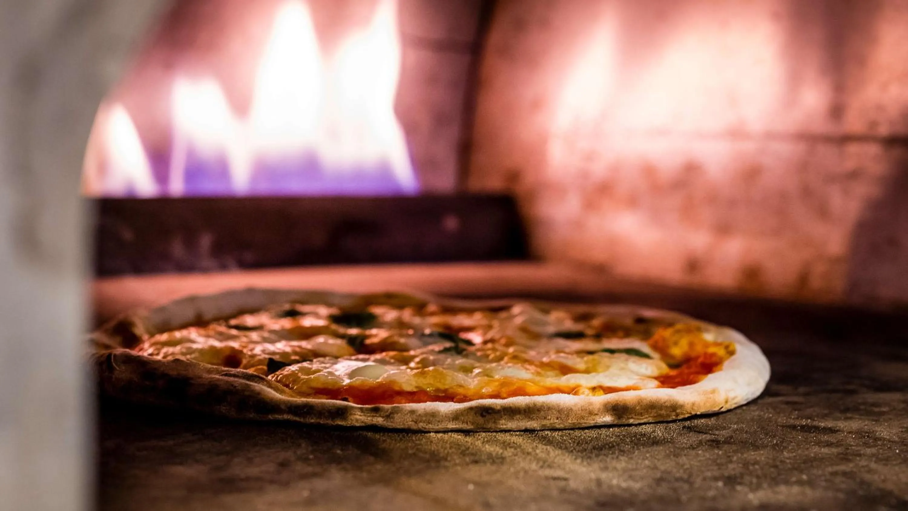 Restaurant/places to eat in Park Plaza County Hall London