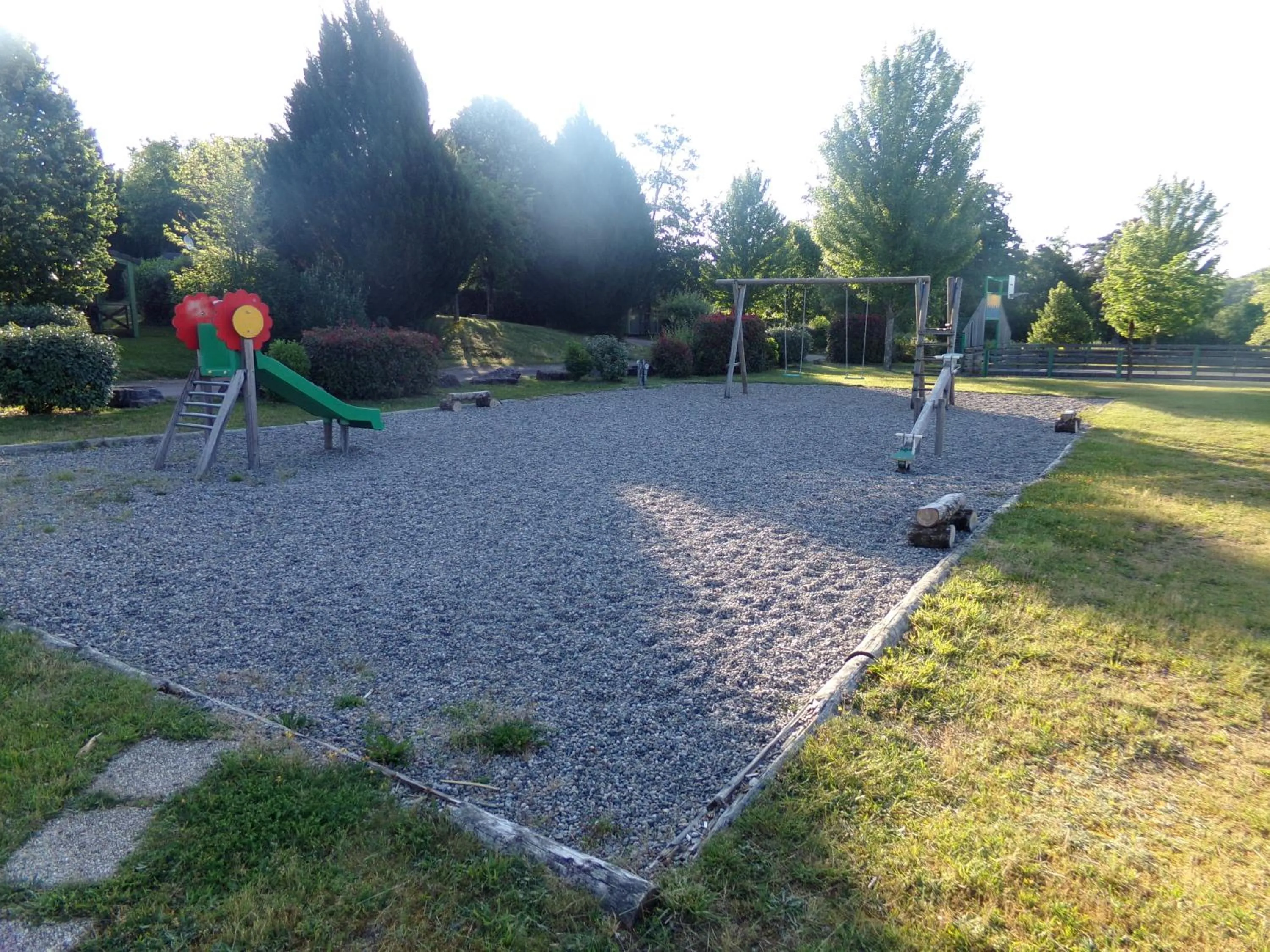 Children play ground in Terres de France - Les Hameaux de Miel