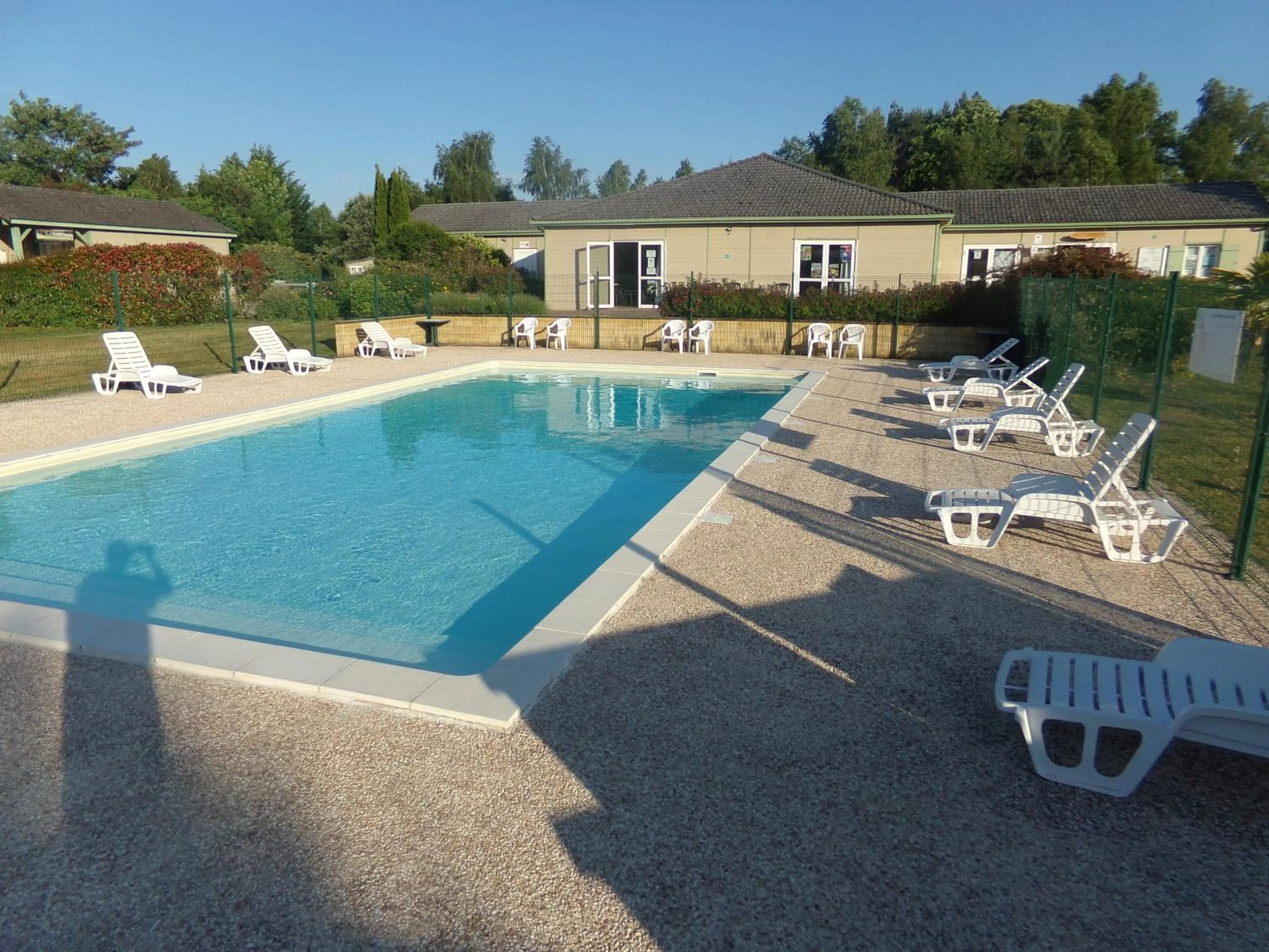 Swimming pool in Terres de France - Les Hameaux de Miel