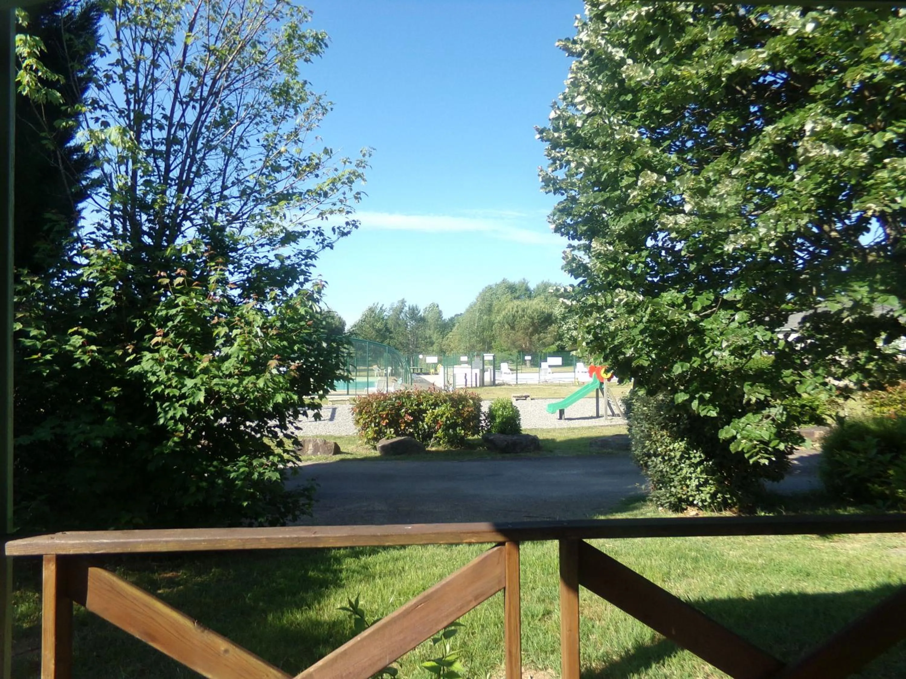 Children play ground in Terres de France - Les Hameaux de Miel