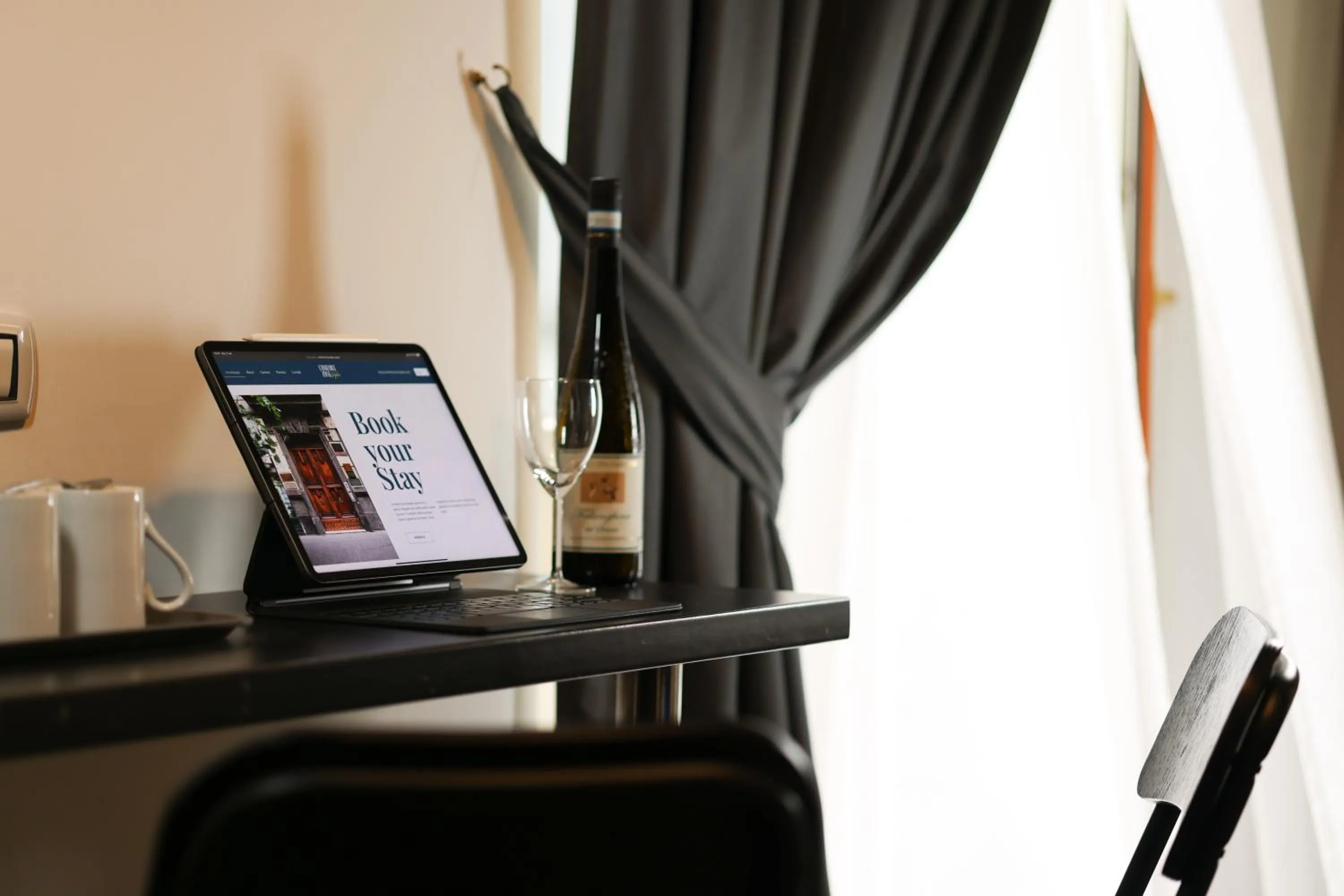 Decorative detail in Comfort Zone Naples