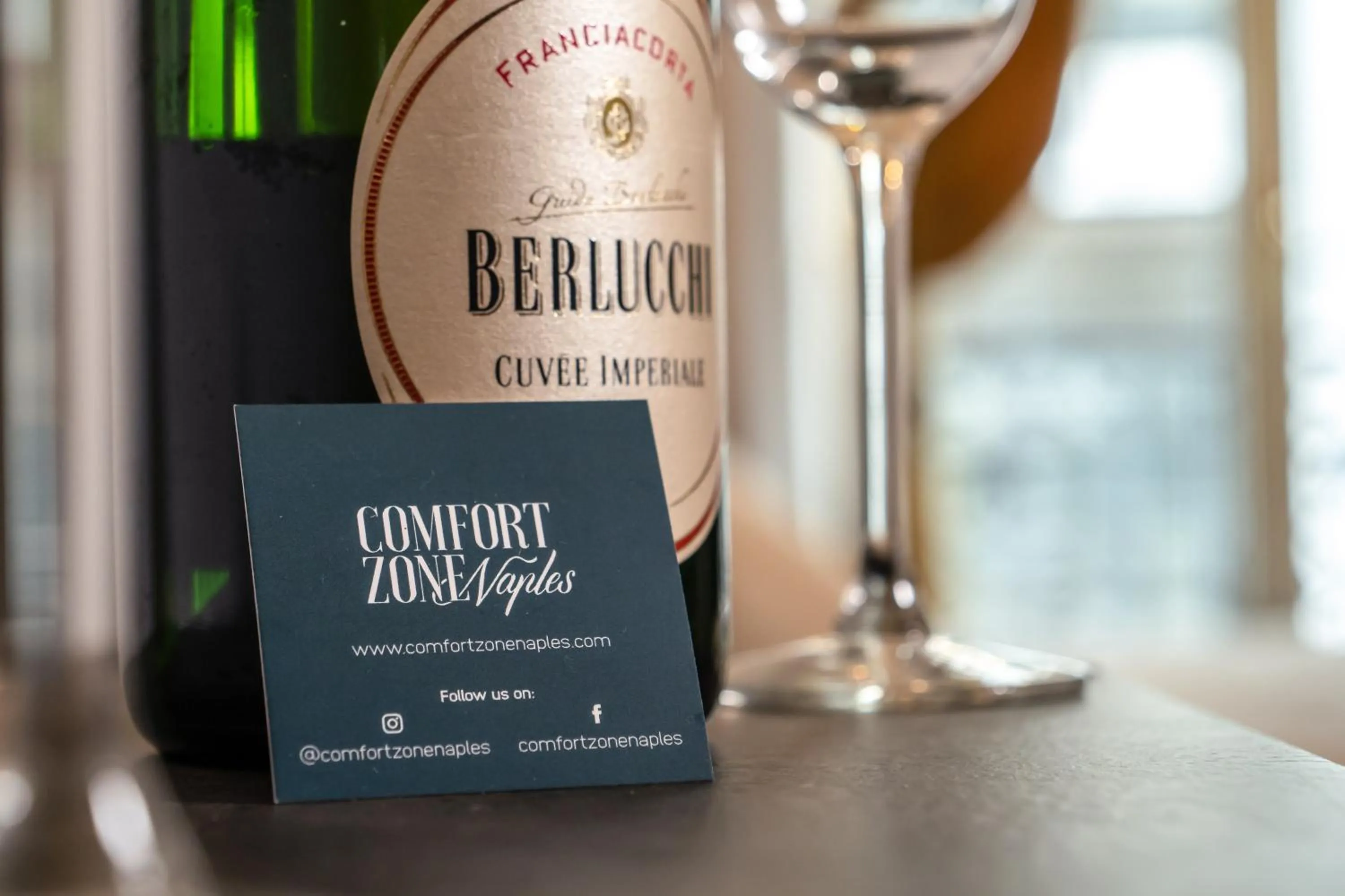 Alcoholic drinks in Comfort Zone Naples