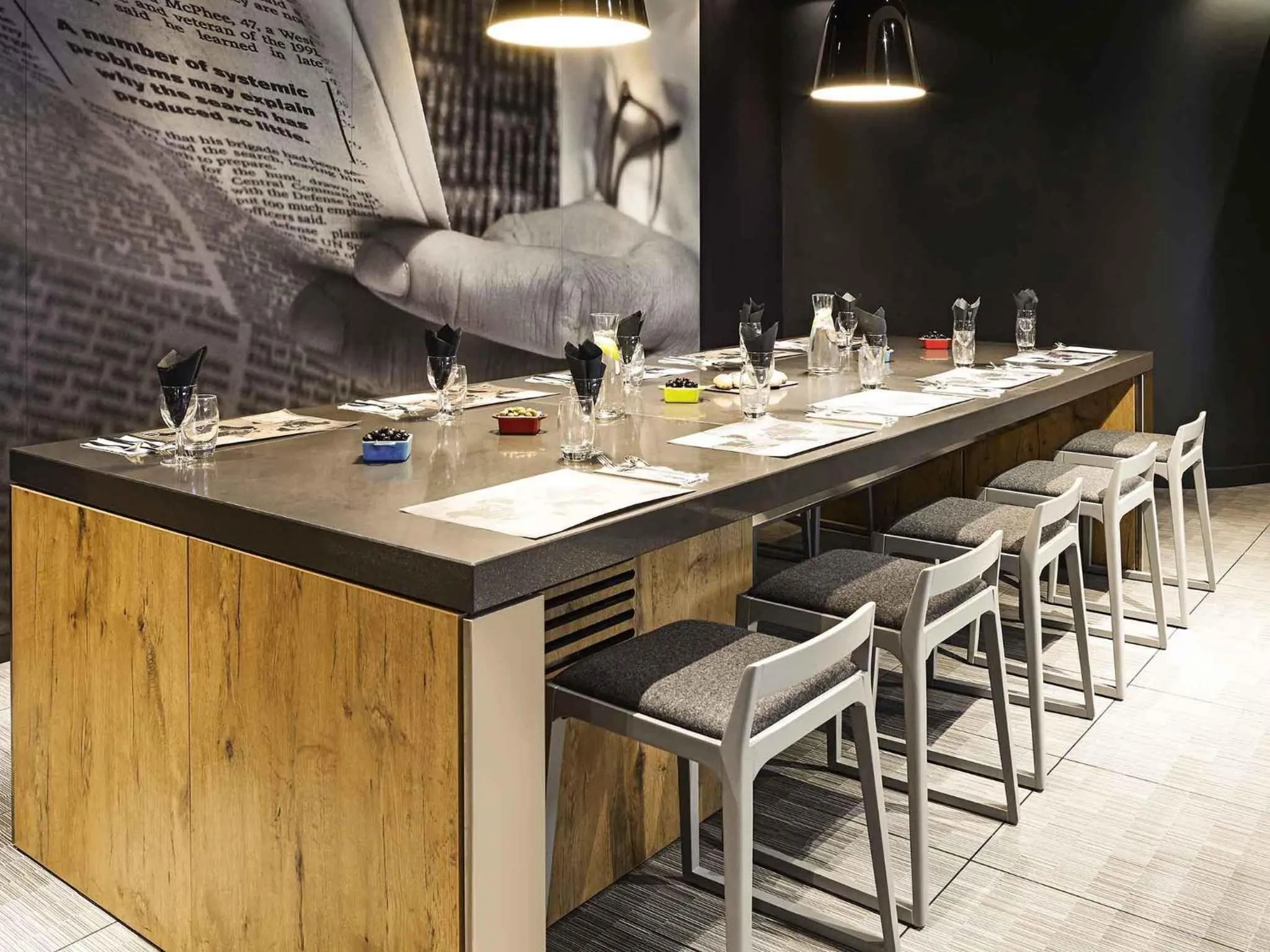 Restaurant/places to eat in ibis Birmingham Centre New Street Station Hotel