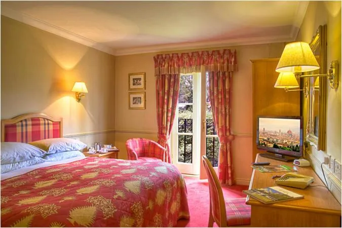 Bed in York Pavilion Hotel, BW Signature Collection