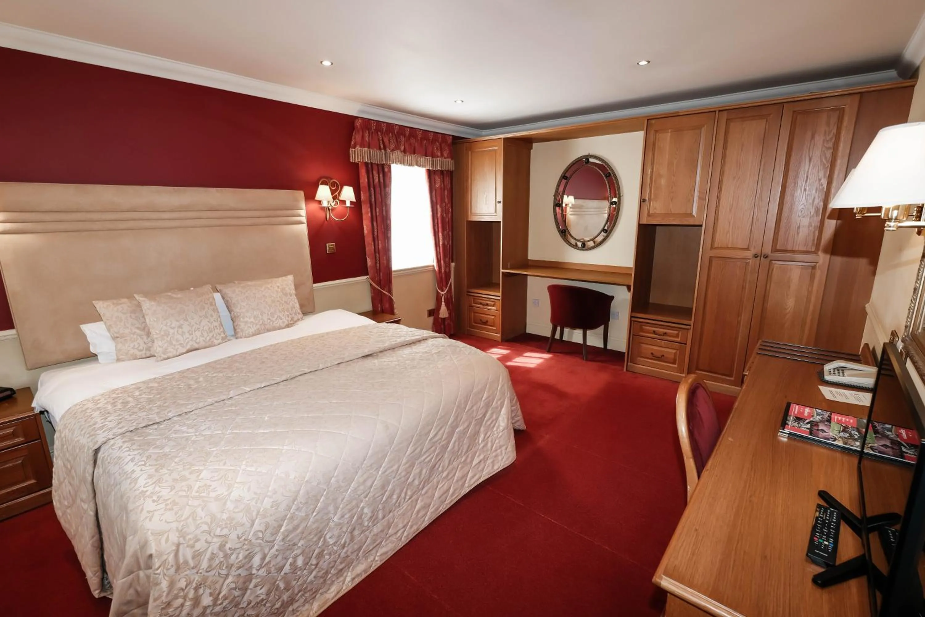 Bedroom, Bed in York Pavilion Hotel, BW Signature Collection